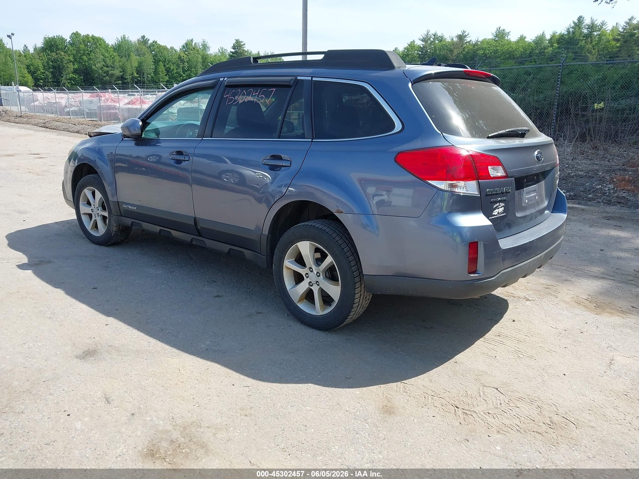 2014 Subaru Outback 2.5i Premium Blue vin: 4S4BRBCC3E3270681
