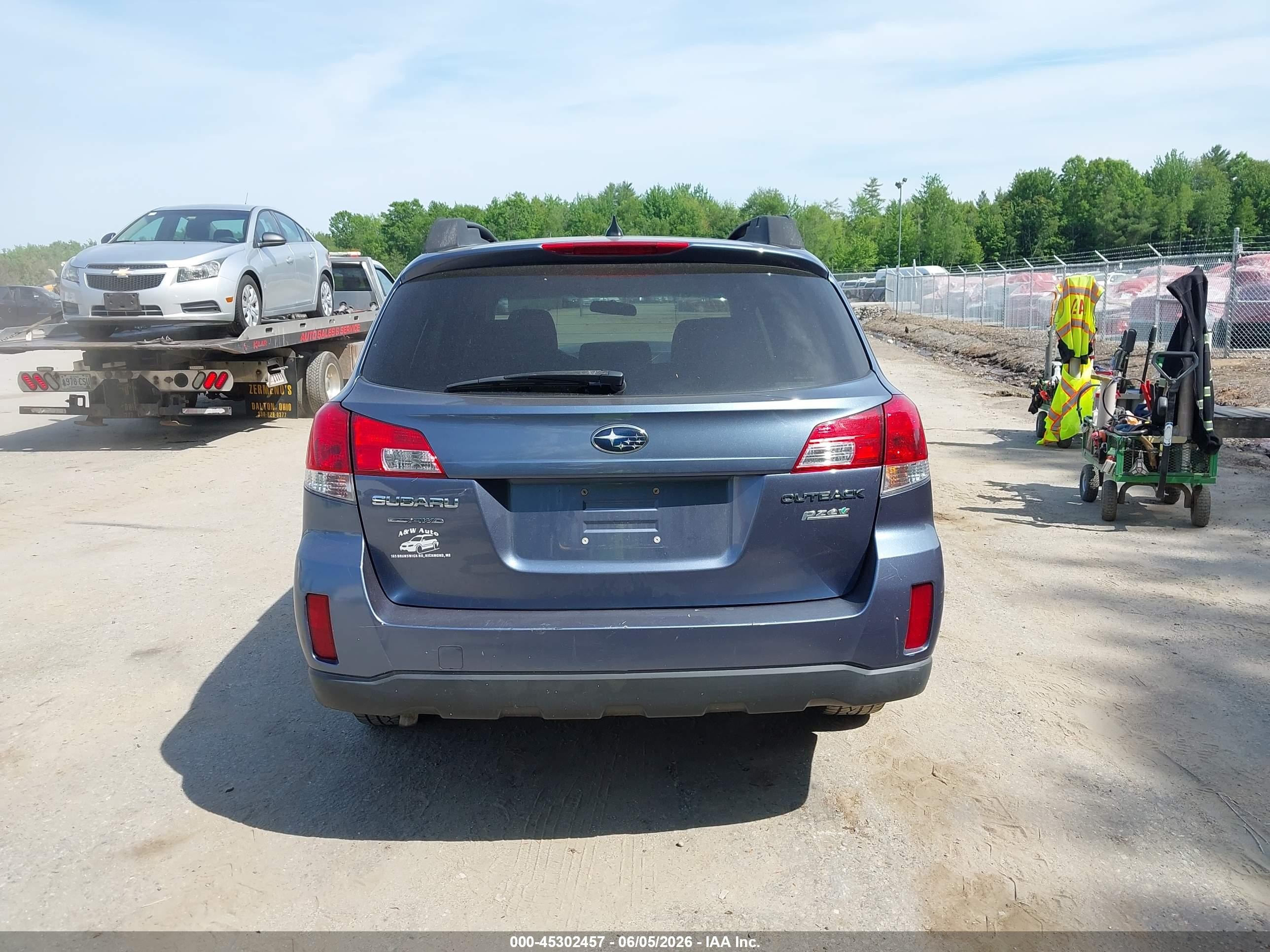 2014 Subaru Outback 2.5i Premium Blue vin: 4S4BRBCC3E3270681