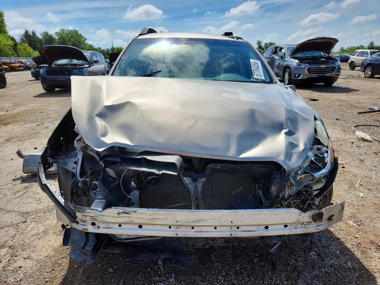 2014 Subaru Outback 2.5i Premium Cream vin: 4S4BRBCC3E3287108