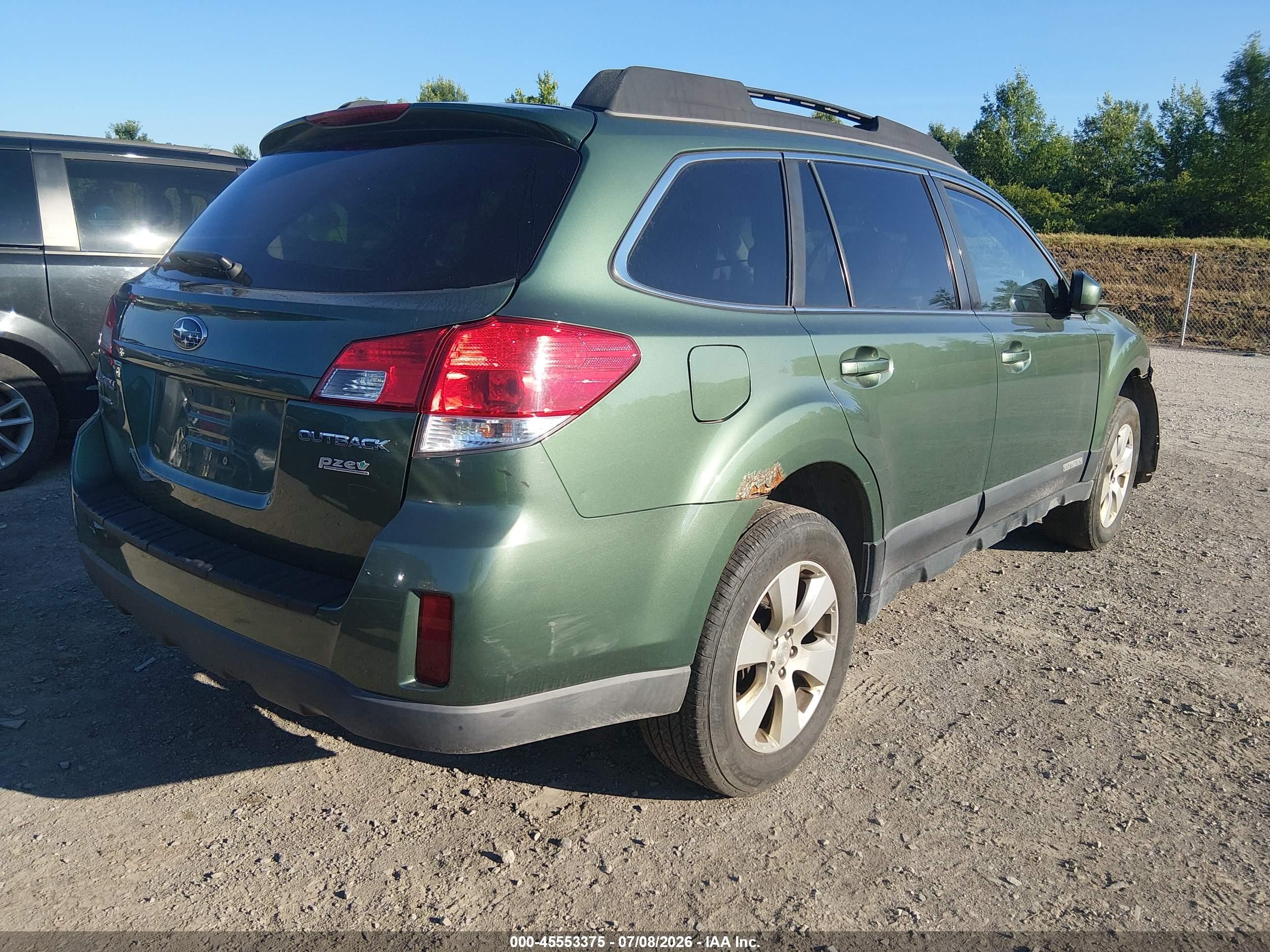 2011 Subaru Outback 2.5i Premium Green vin: 4S4BRBCC4B3353323
