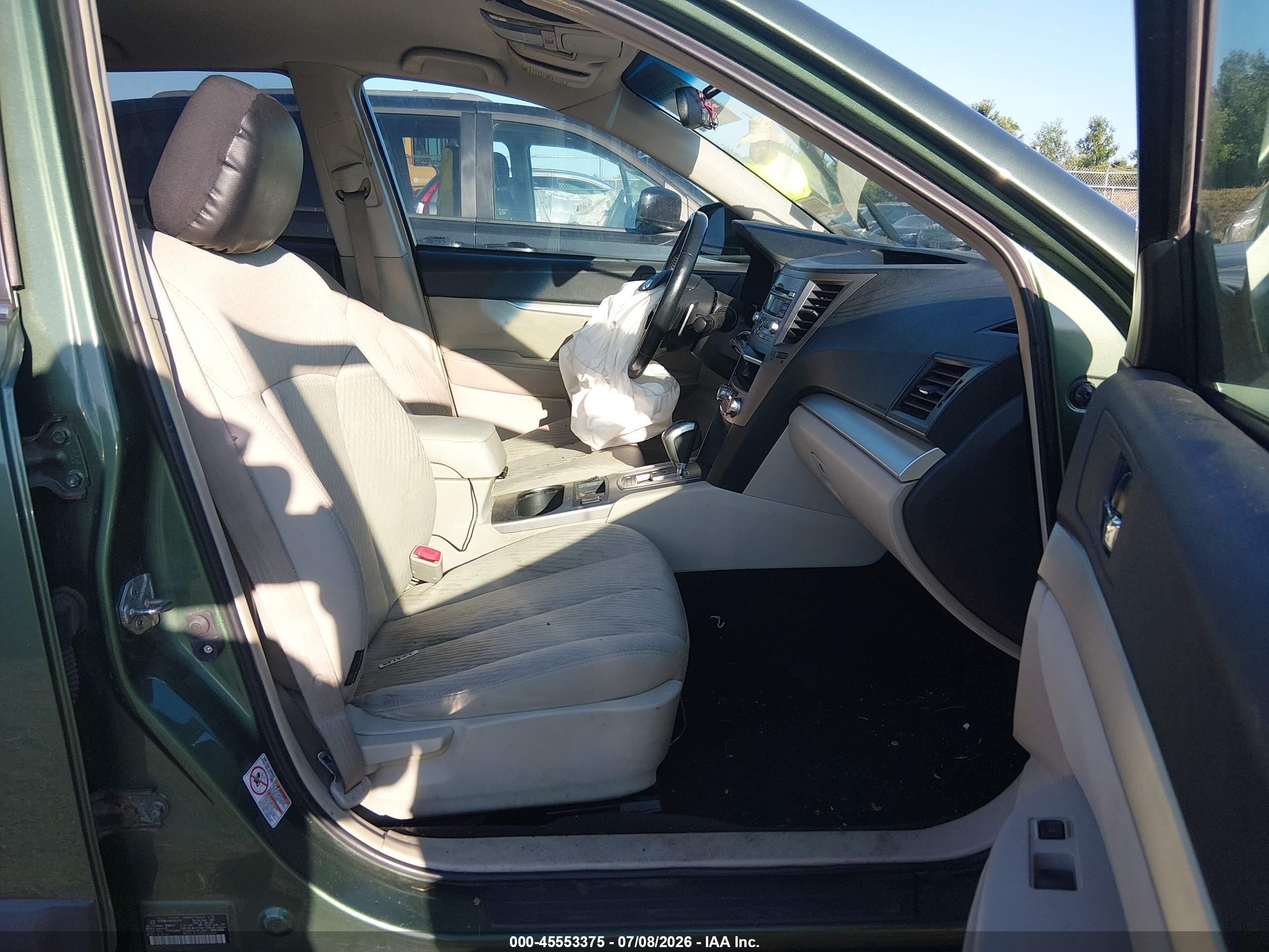 2011 Subaru Outback 2.5i Premium Green vin: 4S4BRBCC4B3353323