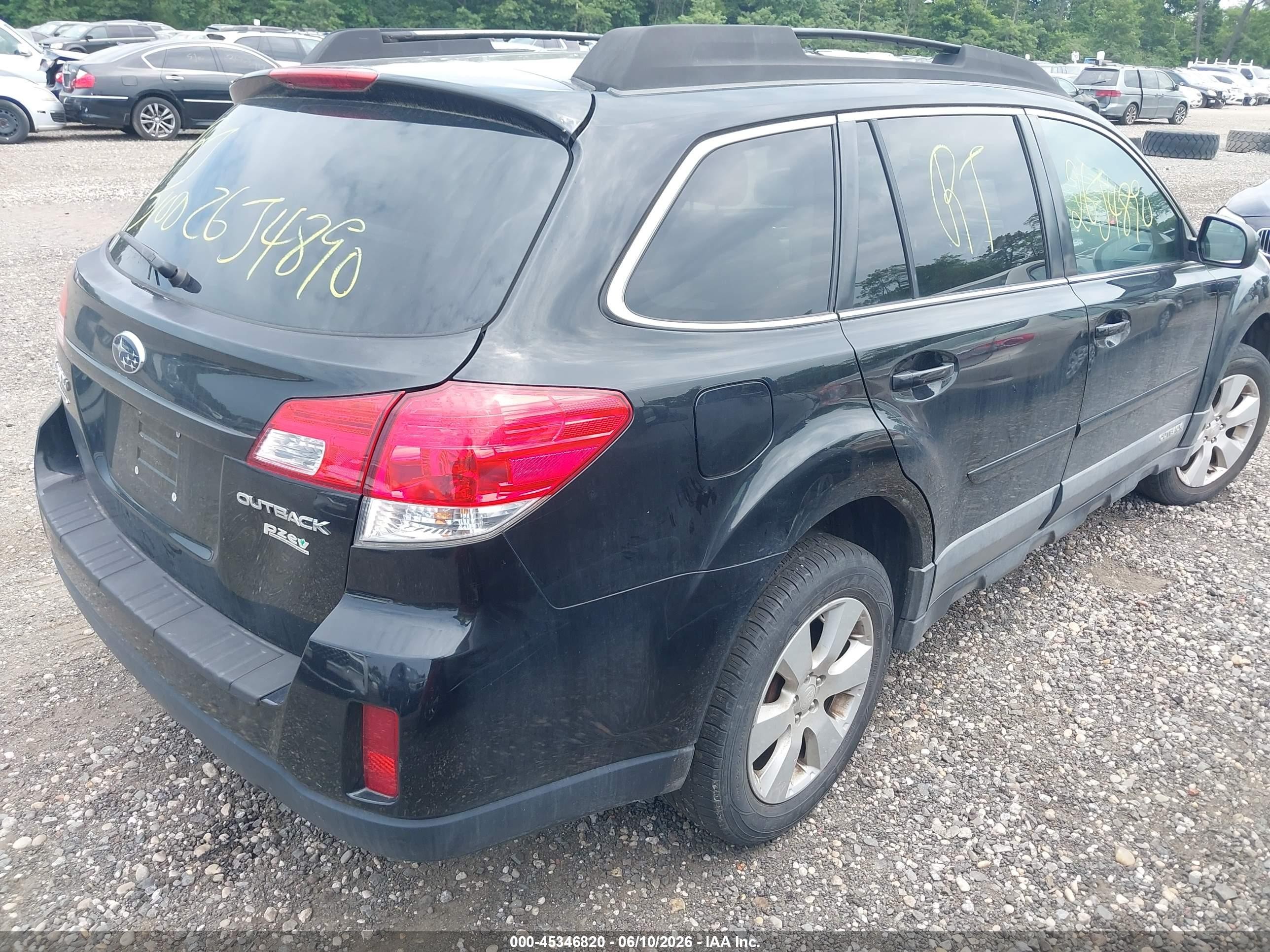 2011 Subaru Outback 2.5i Premium Black vin: 4S4BRBCC4B3396088