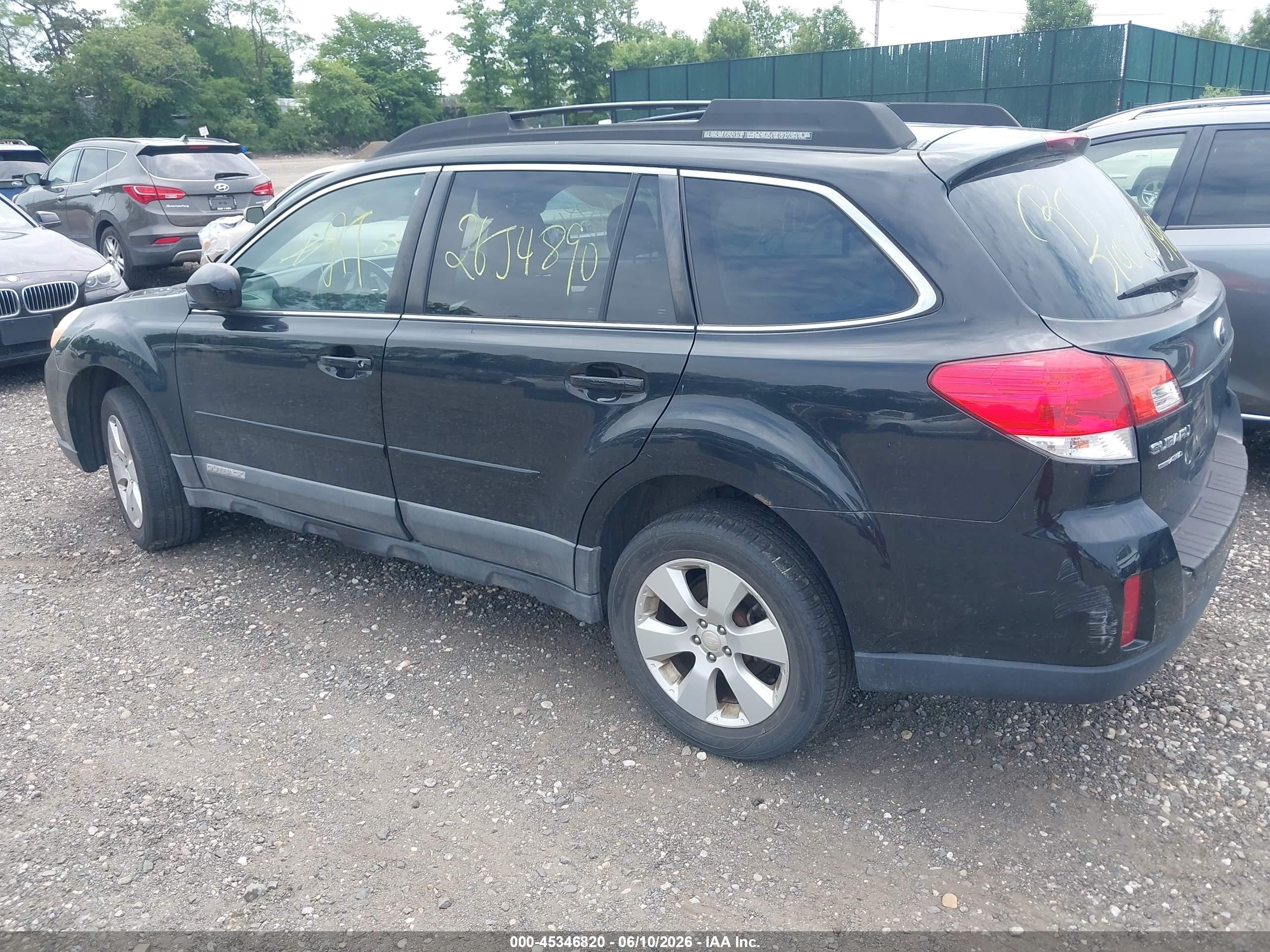 2011 Subaru Outback 2.5i Premium Black vin: 4S4BRBCC4B3396088