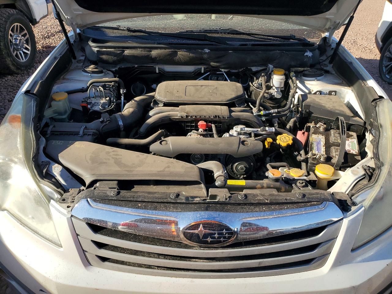 2012 Subaru Outback 2.5i Premium White vin: 4S4BRBCC4C3209658