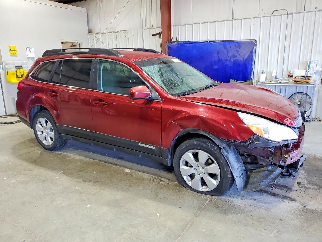 2012 Subaru Outback 2.5i Premium Burgundy vin: 4S4BRBCC4C3299653