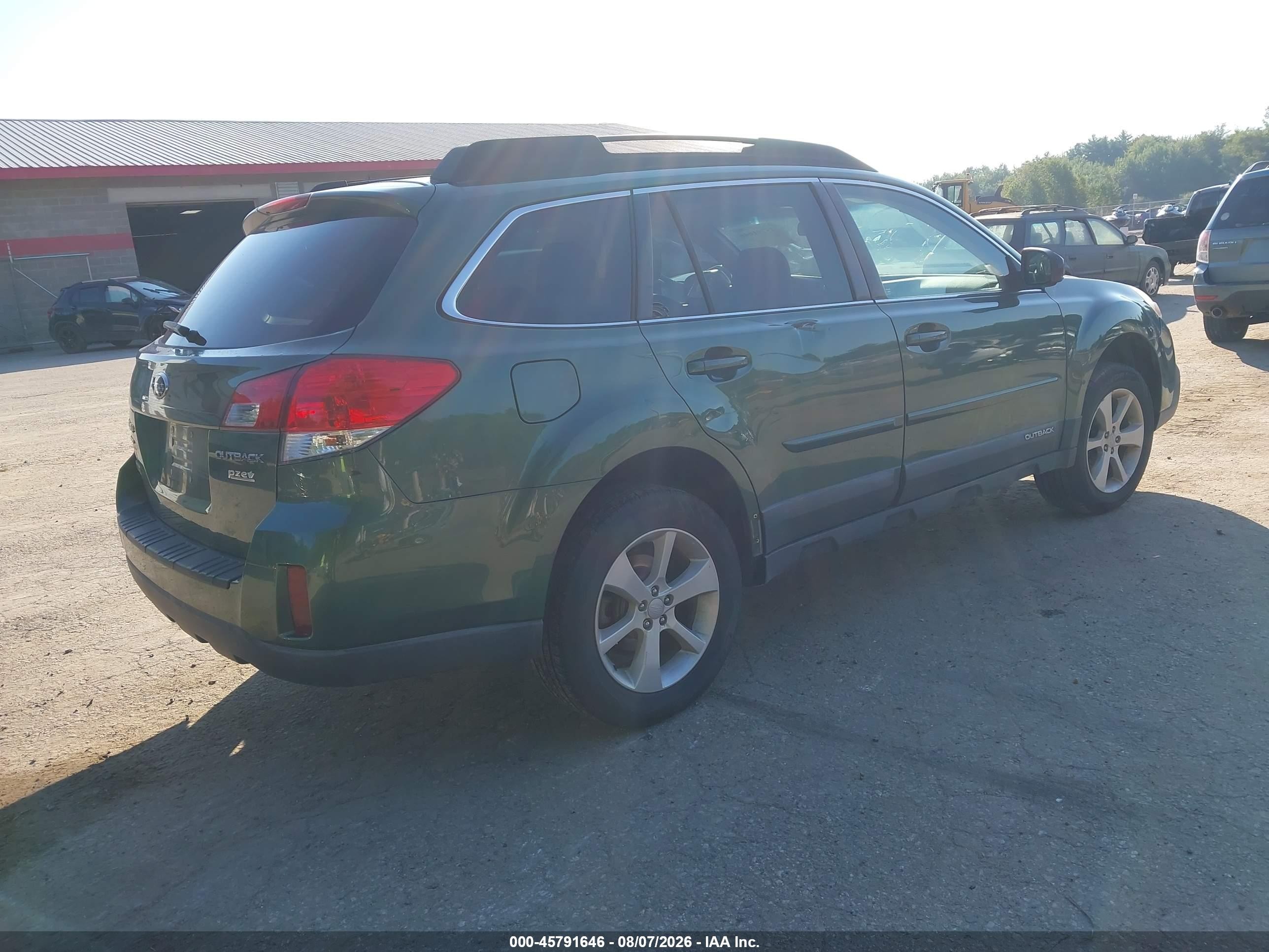 2013 Subaru Outback 2.5i Premium Green vin: 4S4BRBCC4D3204588