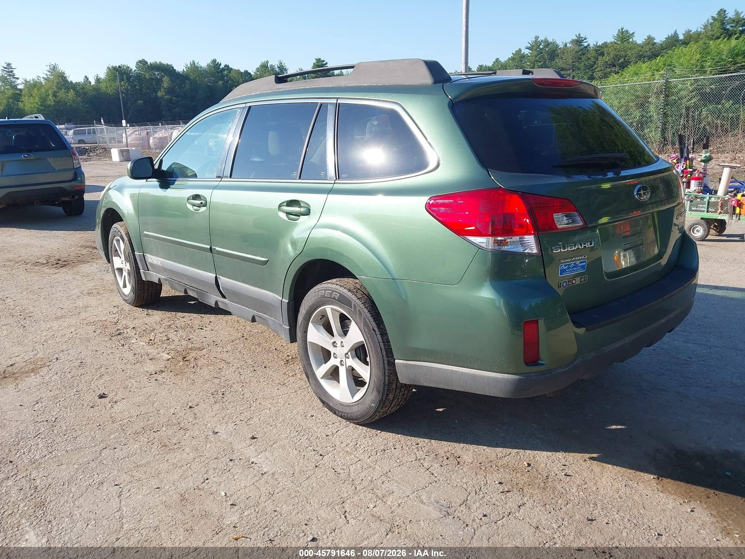 2013 Subaru Outback 2.5i Premium Green vin: 4S4BRBCC4D3204588