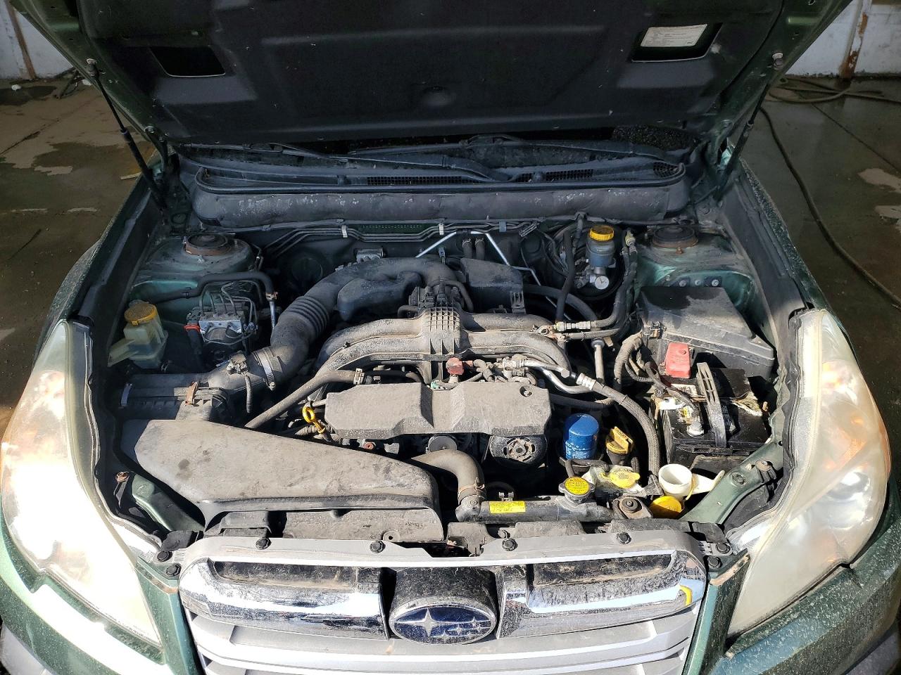 2013 Subaru Outback 2.5i Premium Green vin: 4S4BRBCC4D3231225