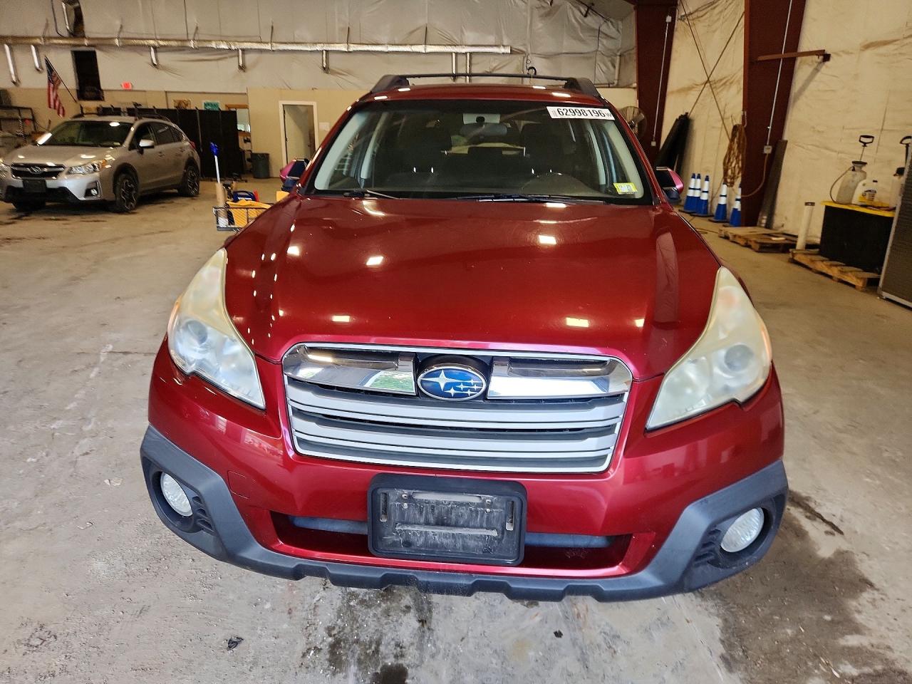 2013 Subaru Outback 2.5i Premium Red vin: 4S4BRBCC4D3320664