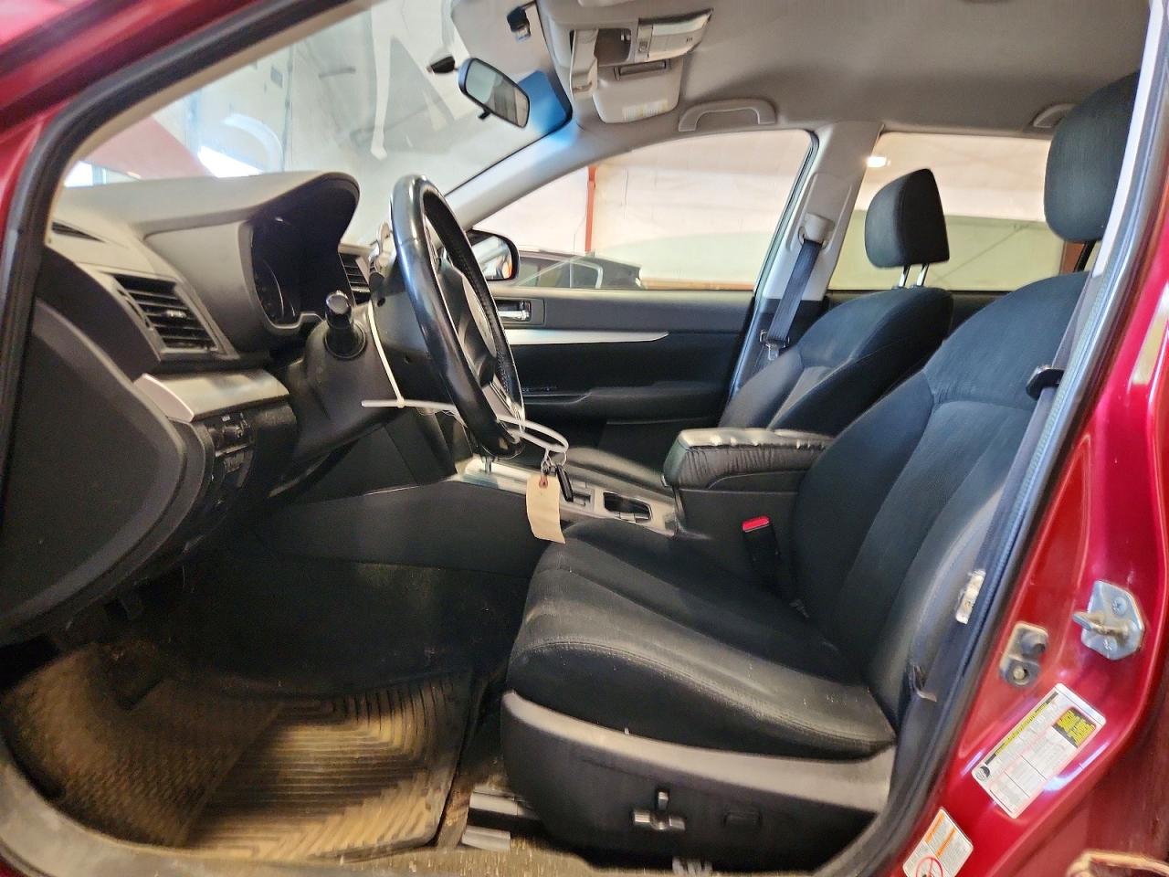 2013 Subaru Outback 2.5i Premium Red vin: 4S4BRBCC4D3320664