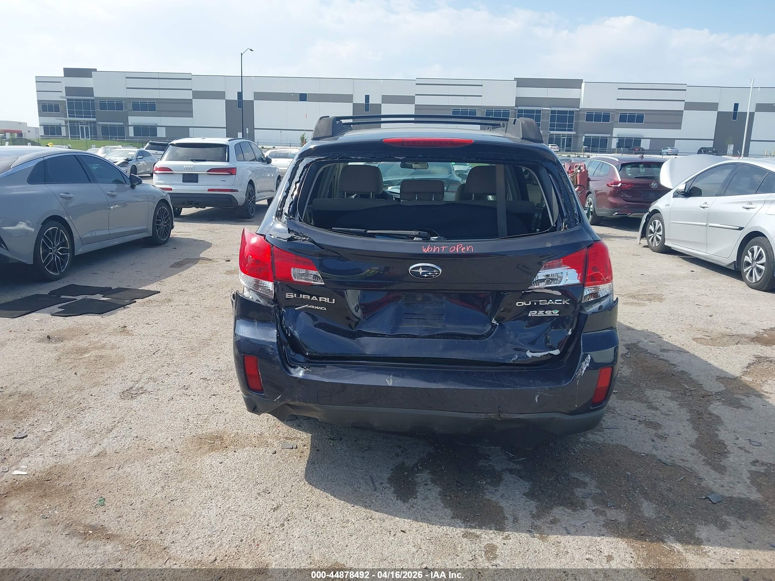 2013 Subaru Outback 2.5i Premium Dark Blue vin: 4S4BRBCC4D3320843