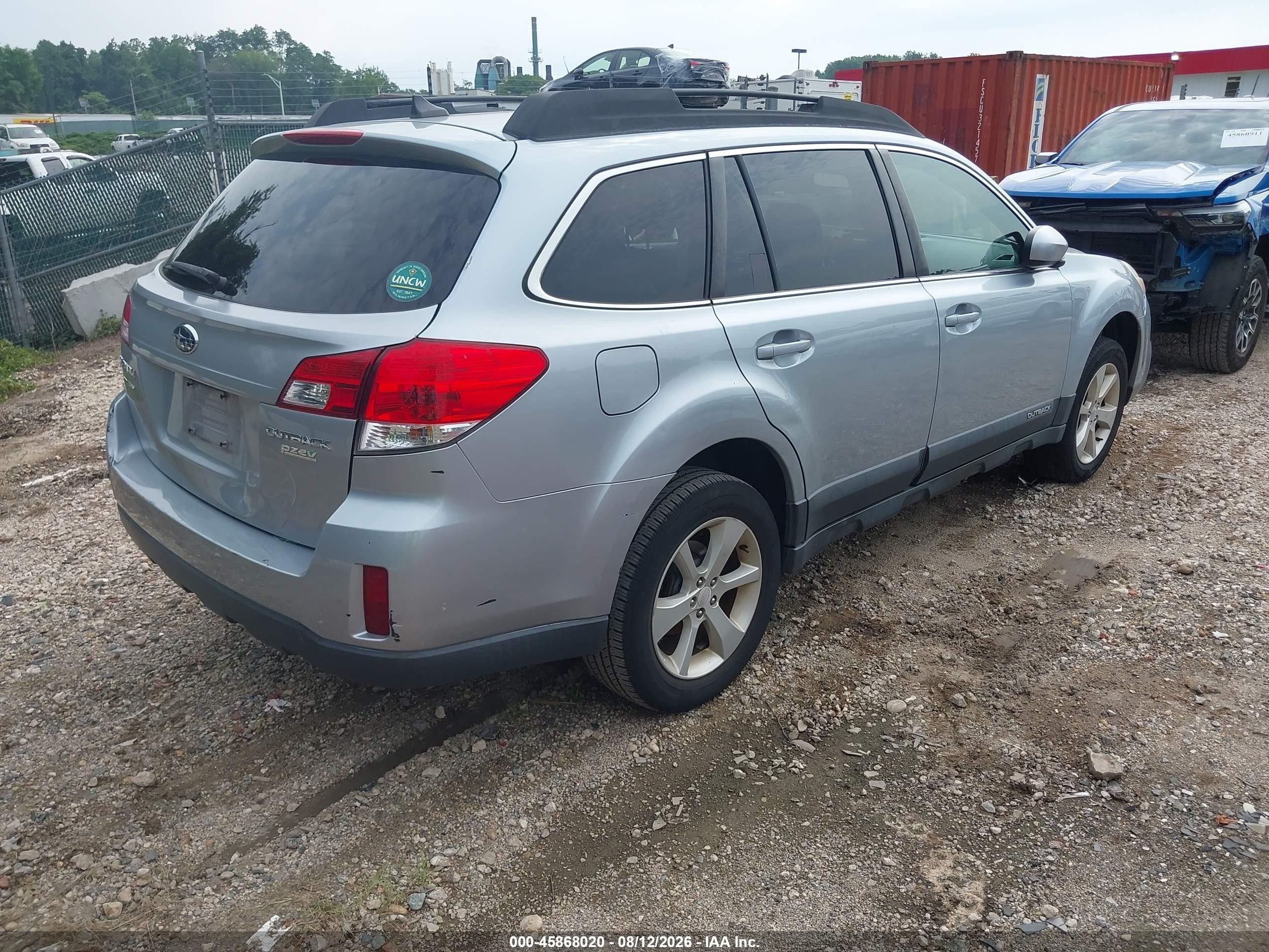 2014 Subaru Outback 2.5i Premium Silver vin: 4S4BRBCC4E3278532