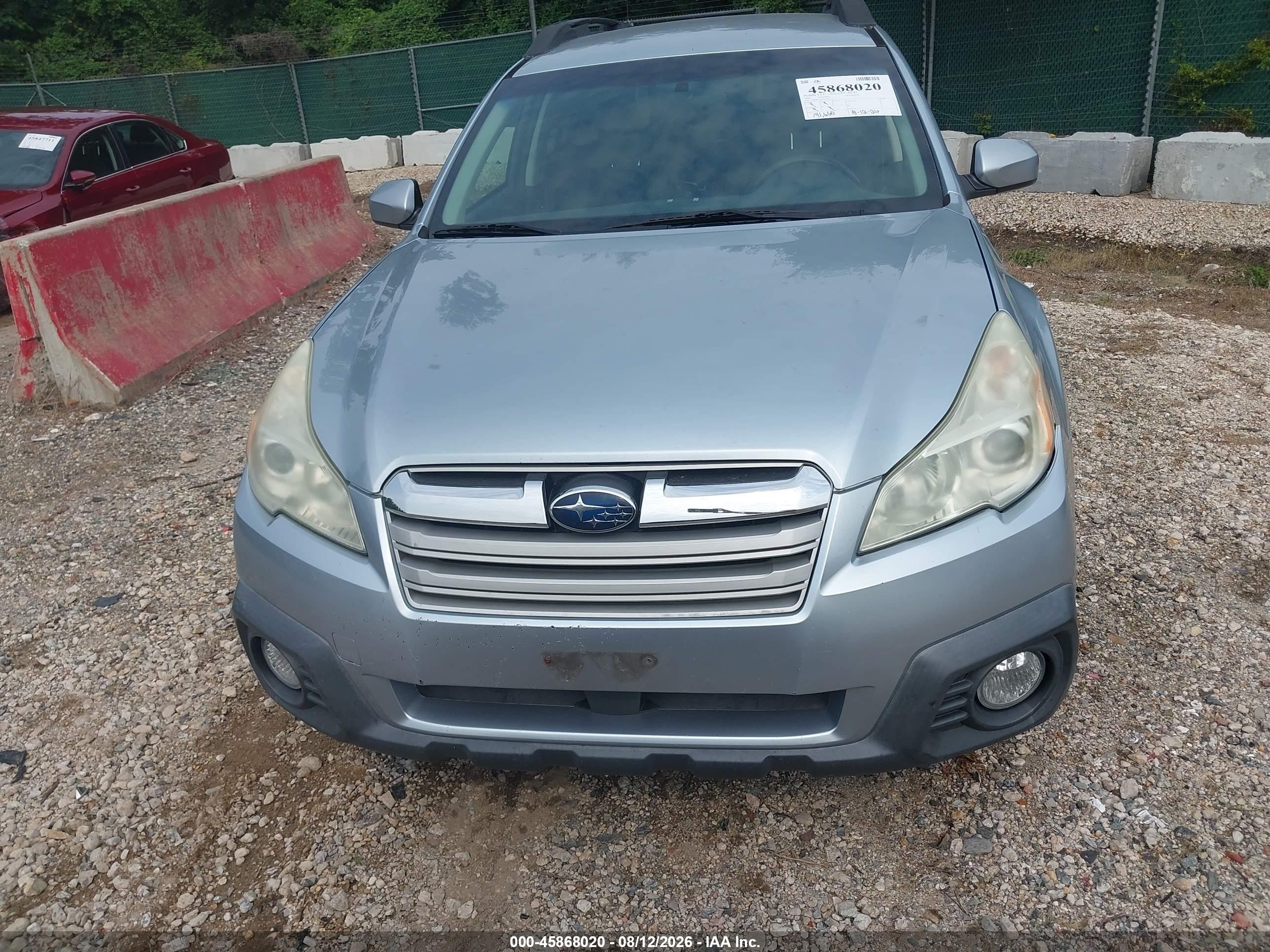 2014 Subaru Outback 2.5i Premium Silver vin: 4S4BRBCC4E3278532