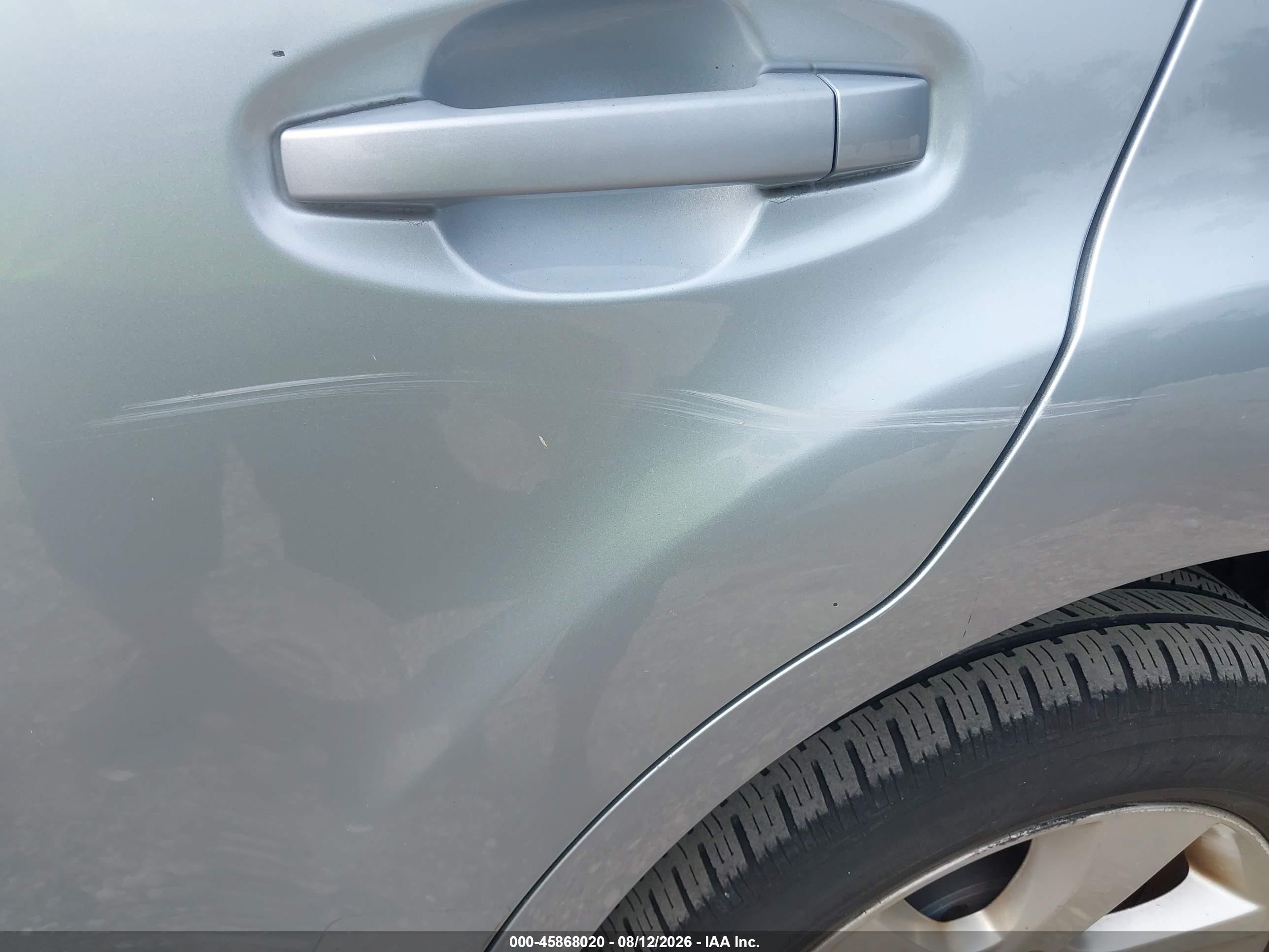 2014 Subaru Outback 2.5i Premium Silver vin: 4S4BRBCC4E3278532