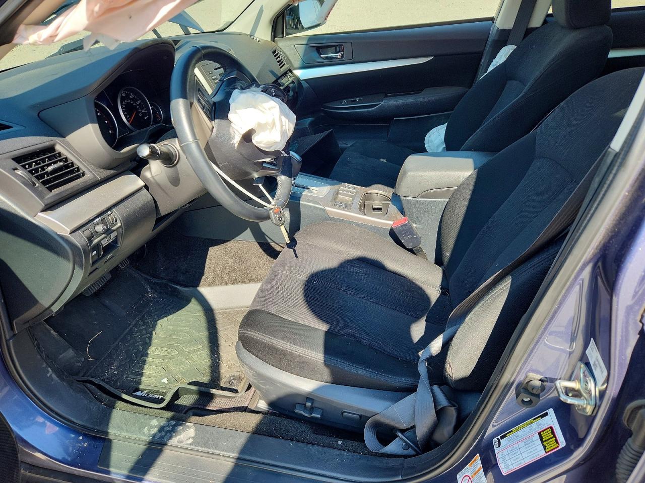 2014 Subaru Outback 2.5i Premium Blue vin: 4S4BRBCC4E3290020