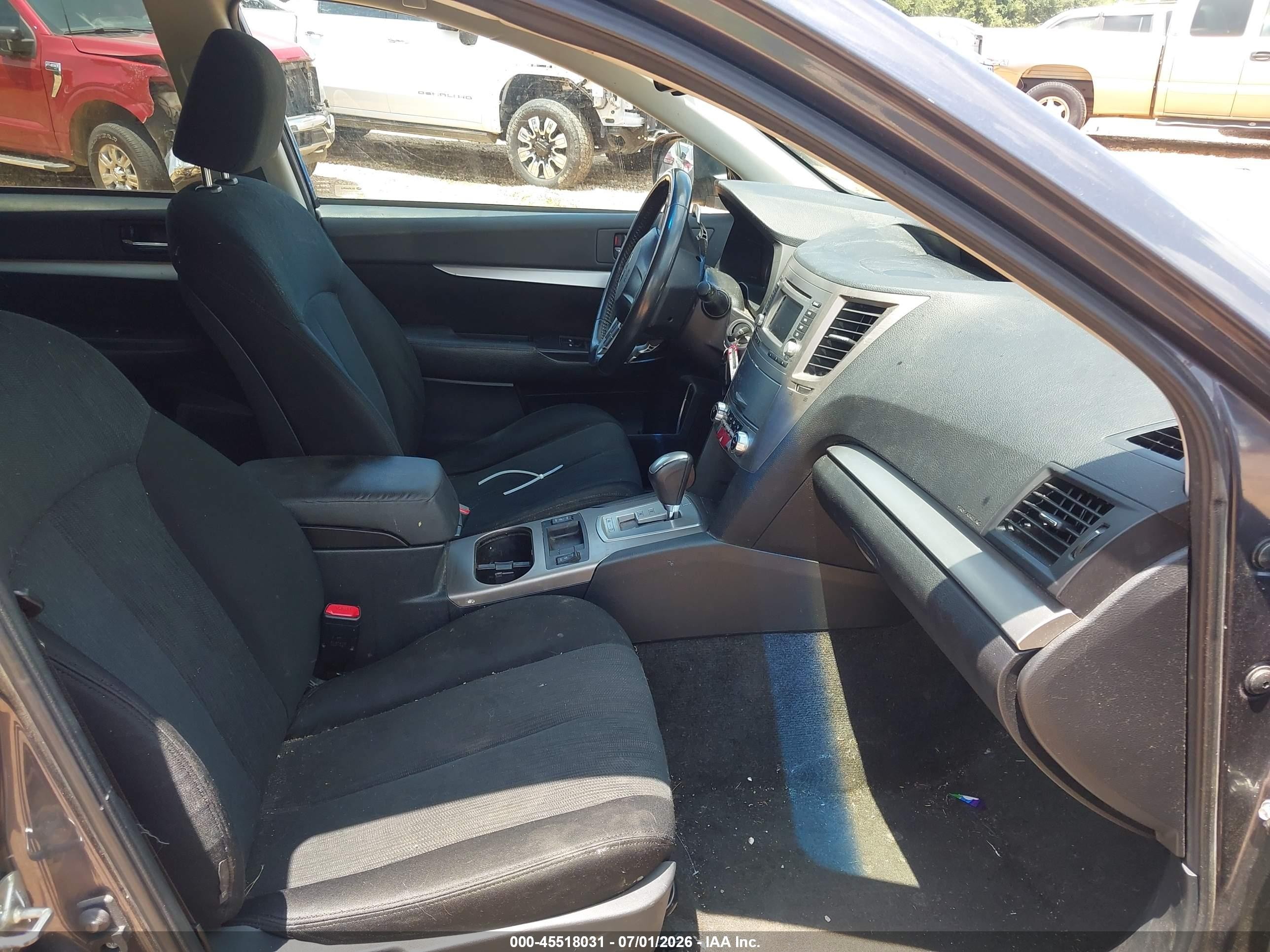 2014 Subaru Outback 2.5i Premium Blue vin: 4S4BRBCC4E3292902