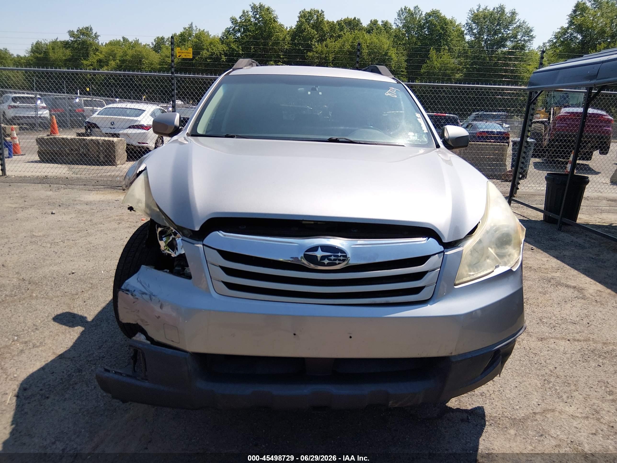 2011 Subaru Outback 2.5i Premium Gray vin: 4S4BRBCC5B3320525