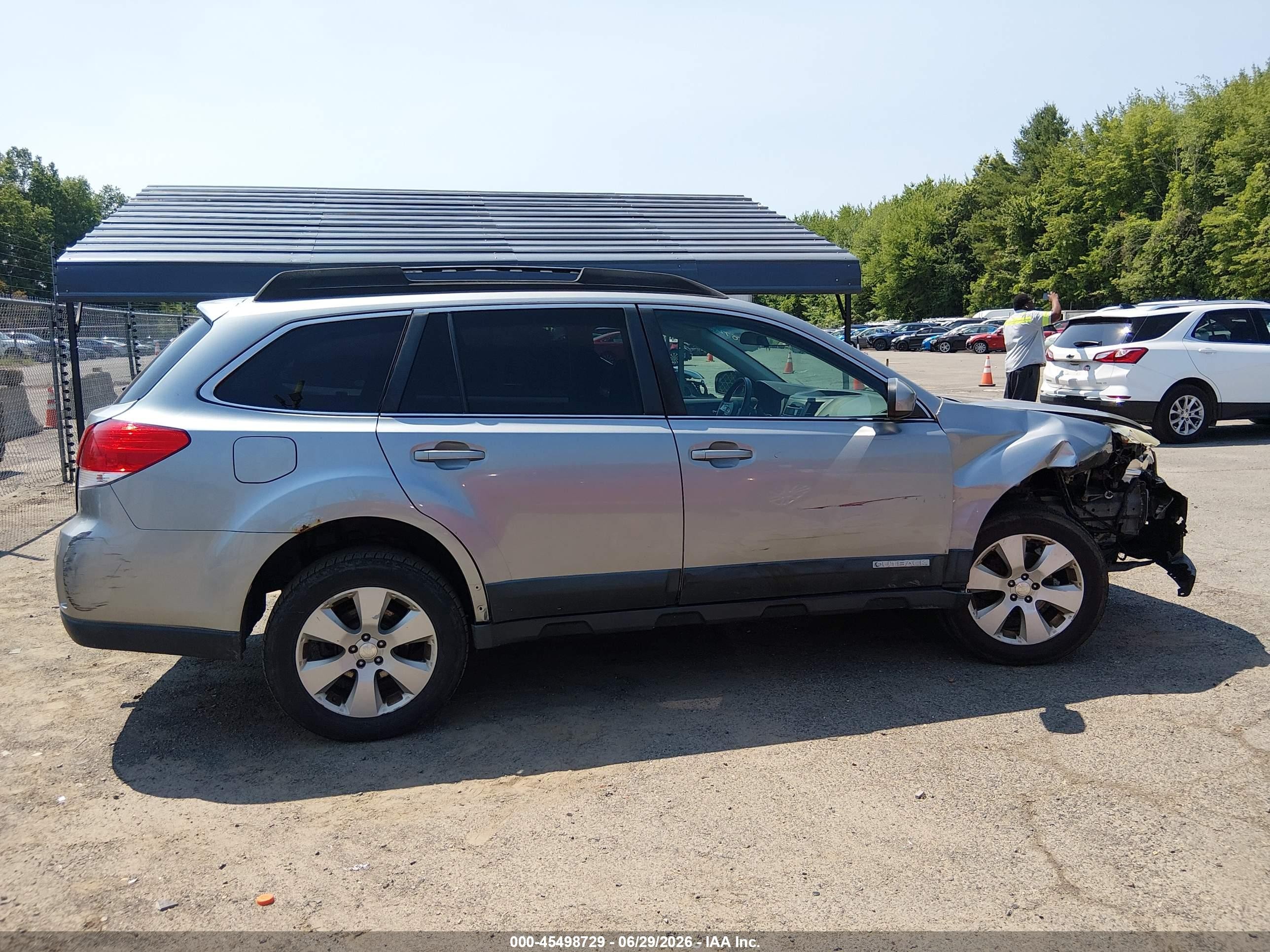 2011 Subaru Outback 2.5i Premium Gray vin: 4S4BRBCC5B3320525