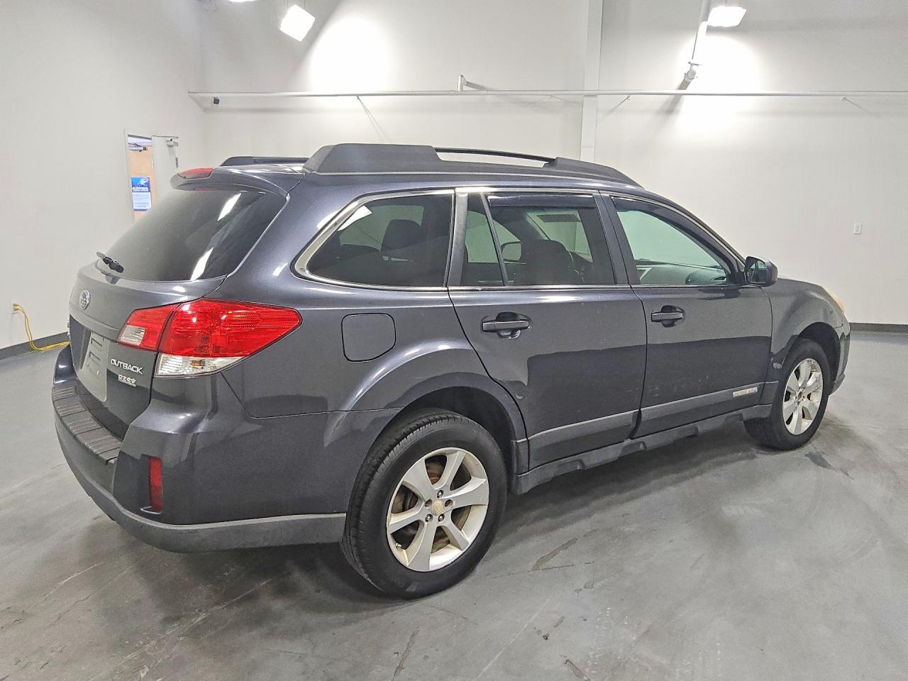2011 Subaru Outback 2.5i Premium Black vin: 4S4BRBCC5B3431656