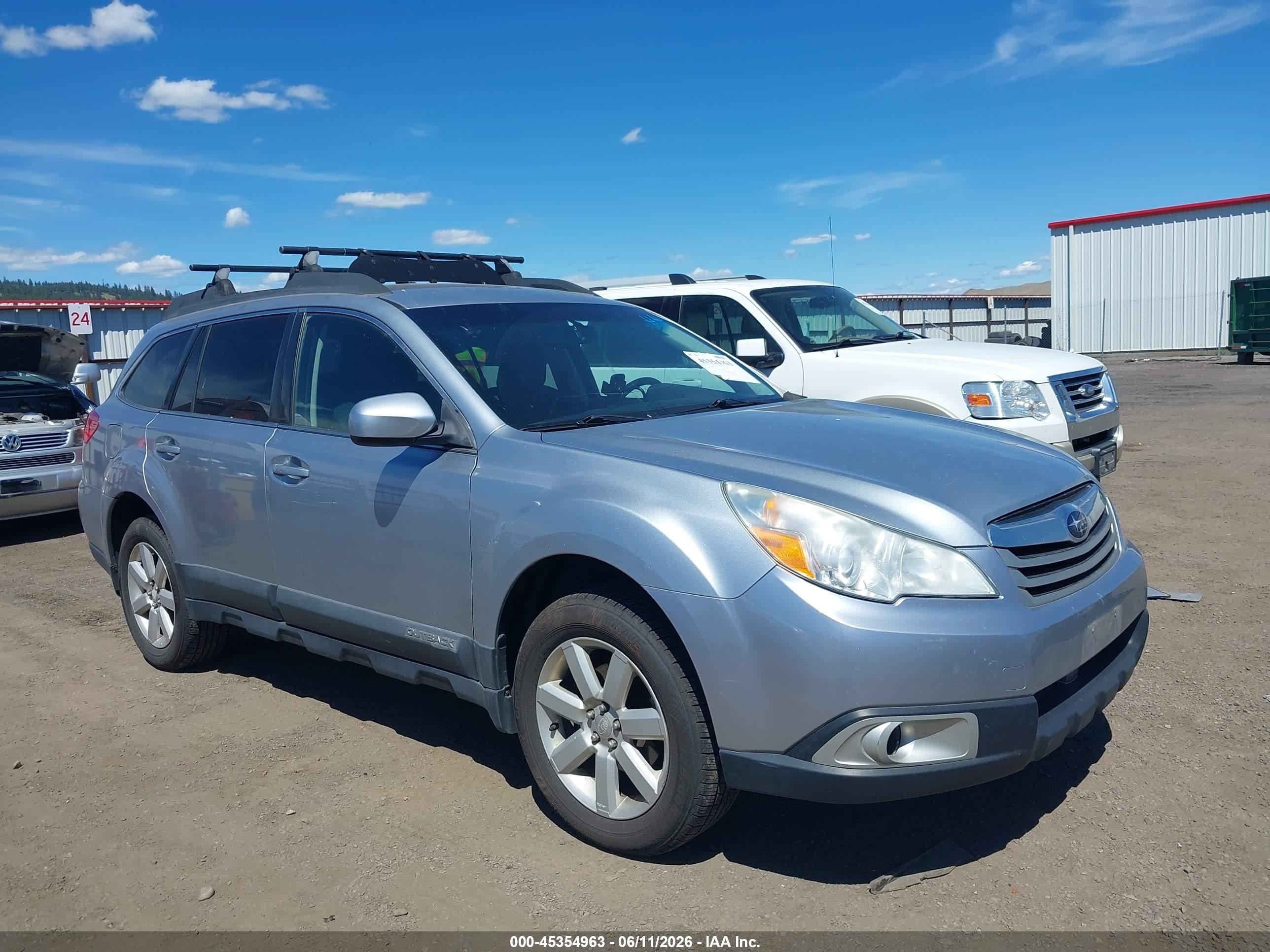 2012 Subaru Outback 2.5i Premium Silver vin: 4S4BRBCC5C3251630
