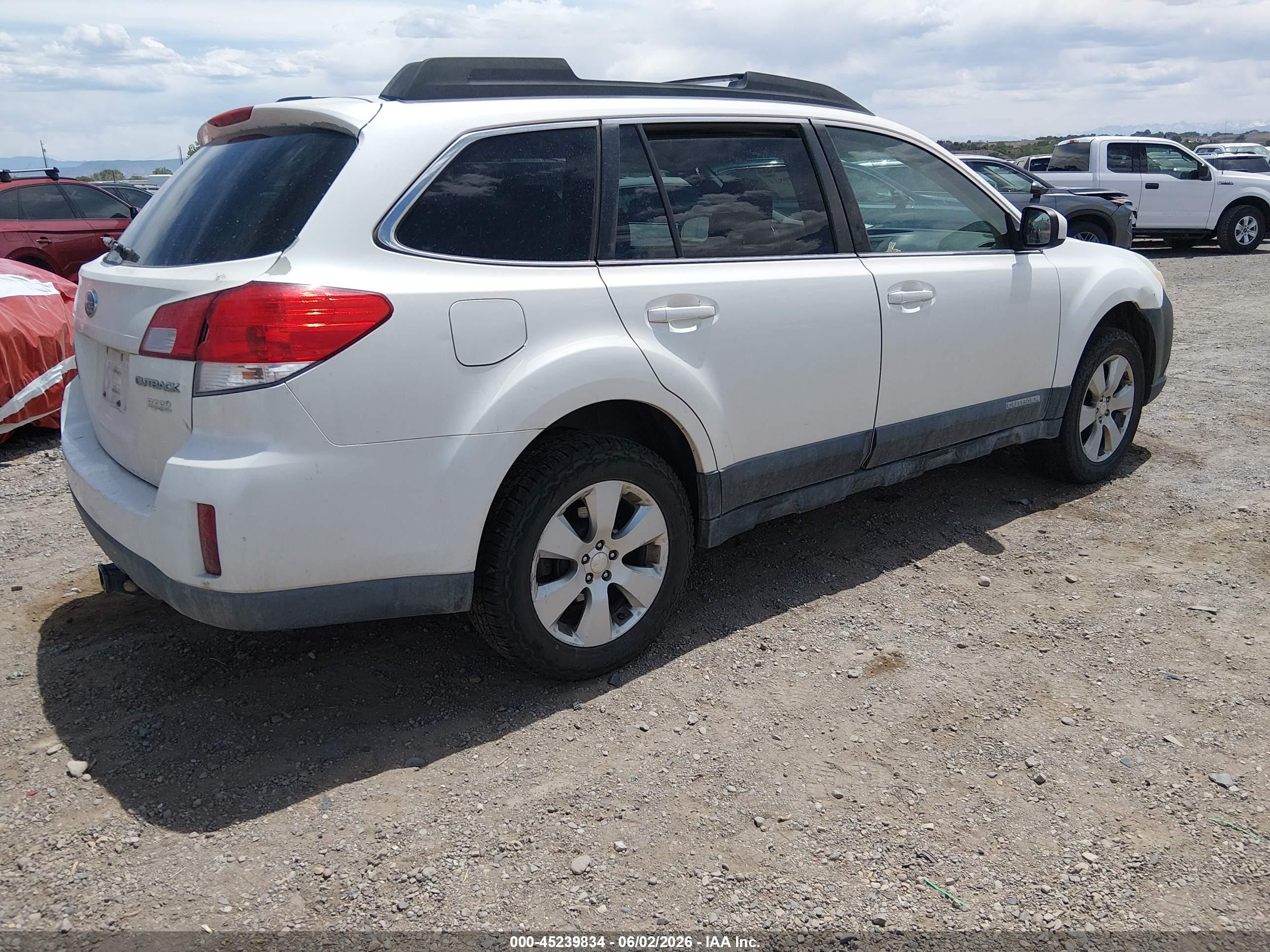 2012 Subaru Outback 2.5i Premium White vin: 4S4BRBCC5C3286605