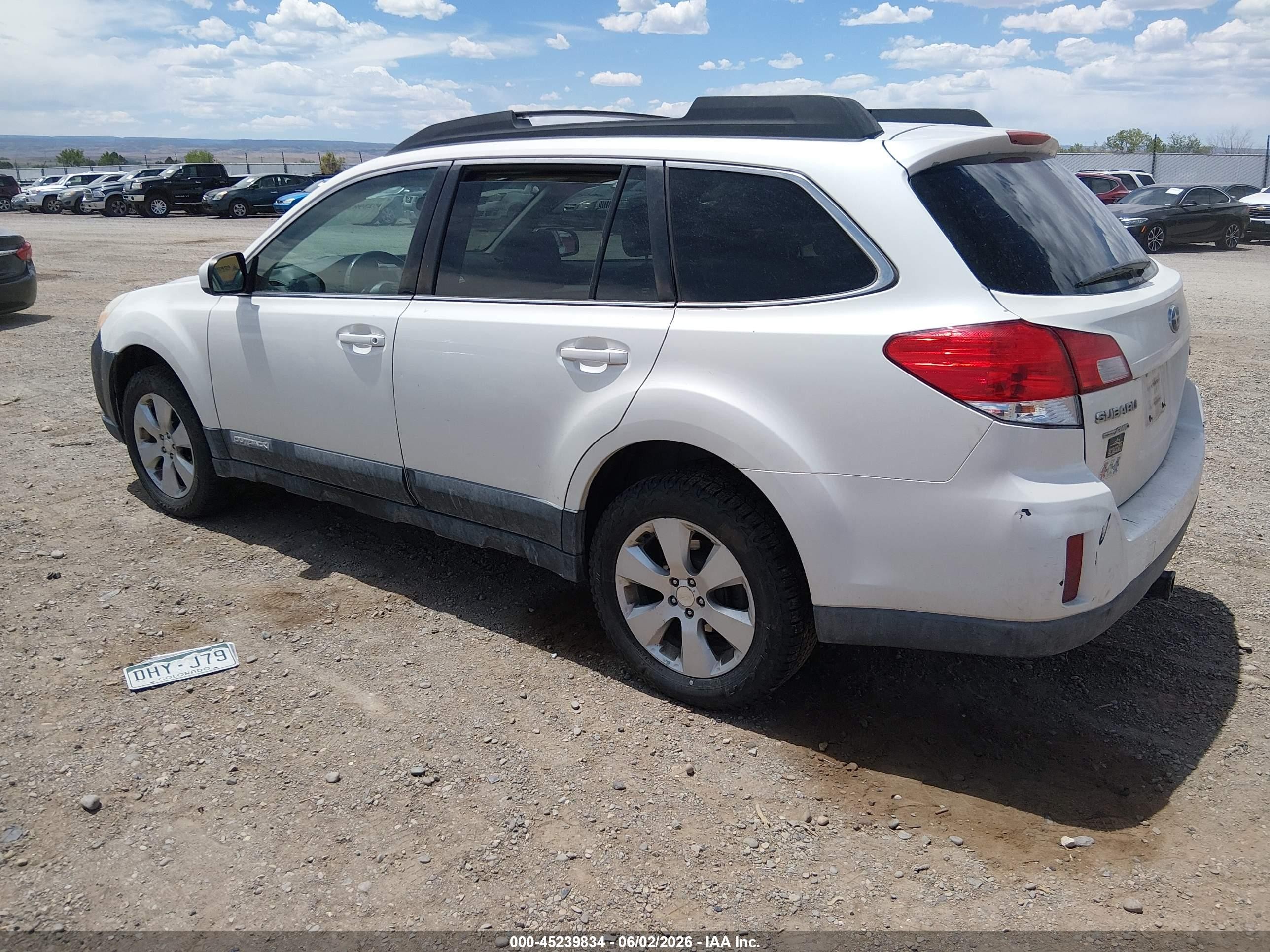 2012 Subaru Outback 2.5i Premium White vin: 4S4BRBCC5C3286605