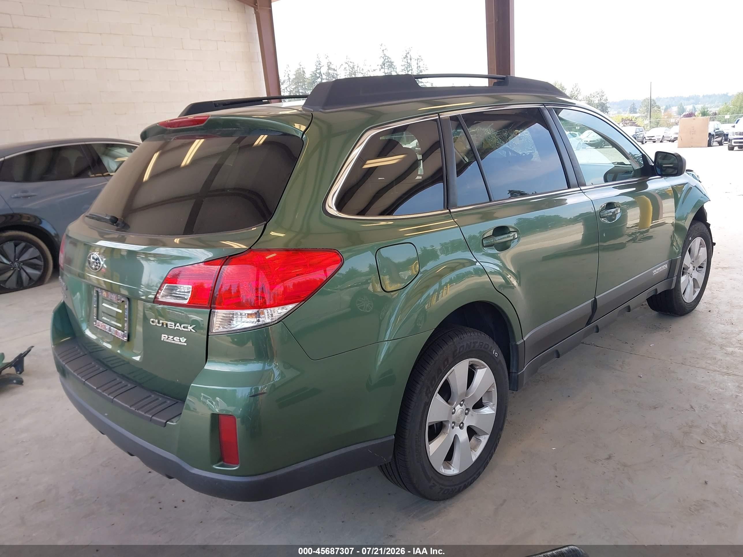 2012 Subaru Outback 2.5i Premium Green vin: 4S4BRBCC5C3294669