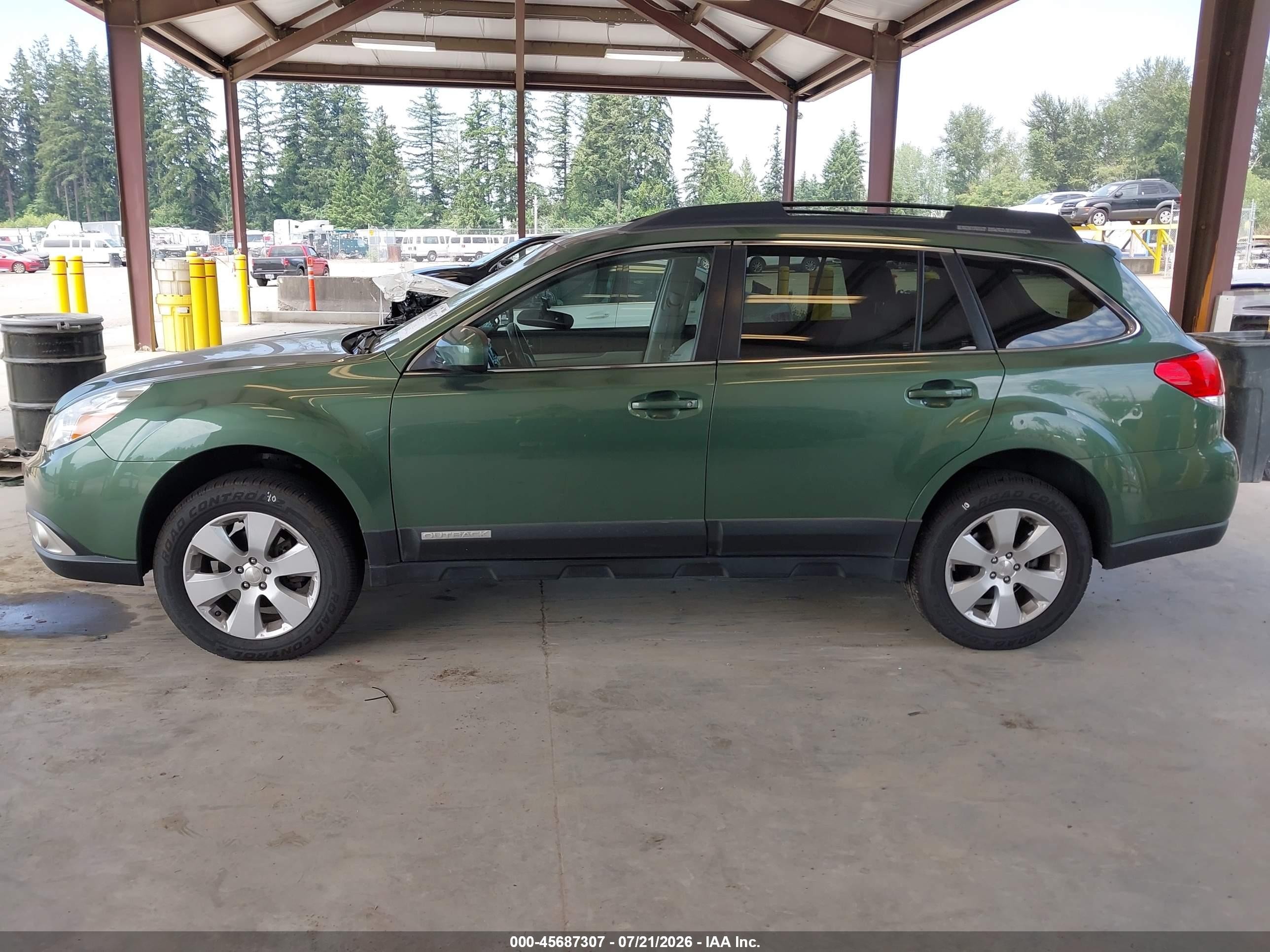 2012 Subaru Outback 2.5i Premium Green vin: 4S4BRBCC5C3294669