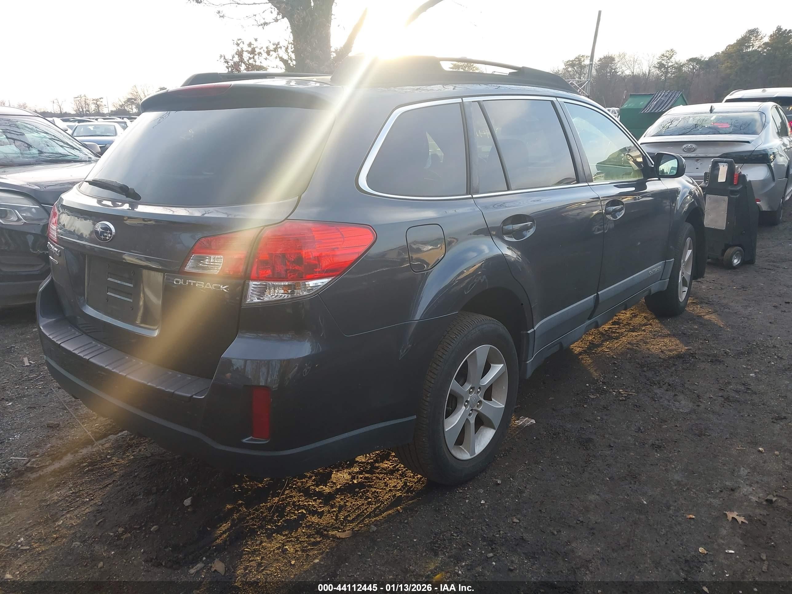 2013 Subaru Outback 2.5i Premium Gray vin: 4S4BRBCC5D3203515