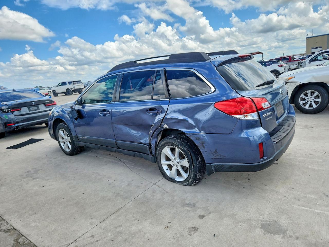 2013 Subaru Outback 2.5i Premium Синий vin: 4S4BRBCC5D3234487