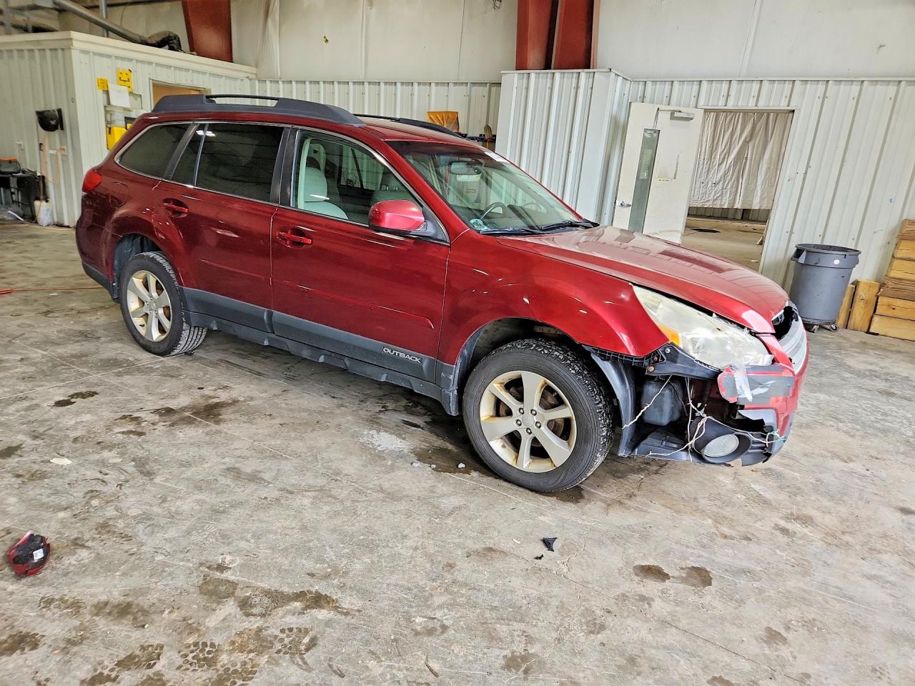 2013 Subaru Outback 2.5i Premium Red vin: 4S4BRBCC5D3243884