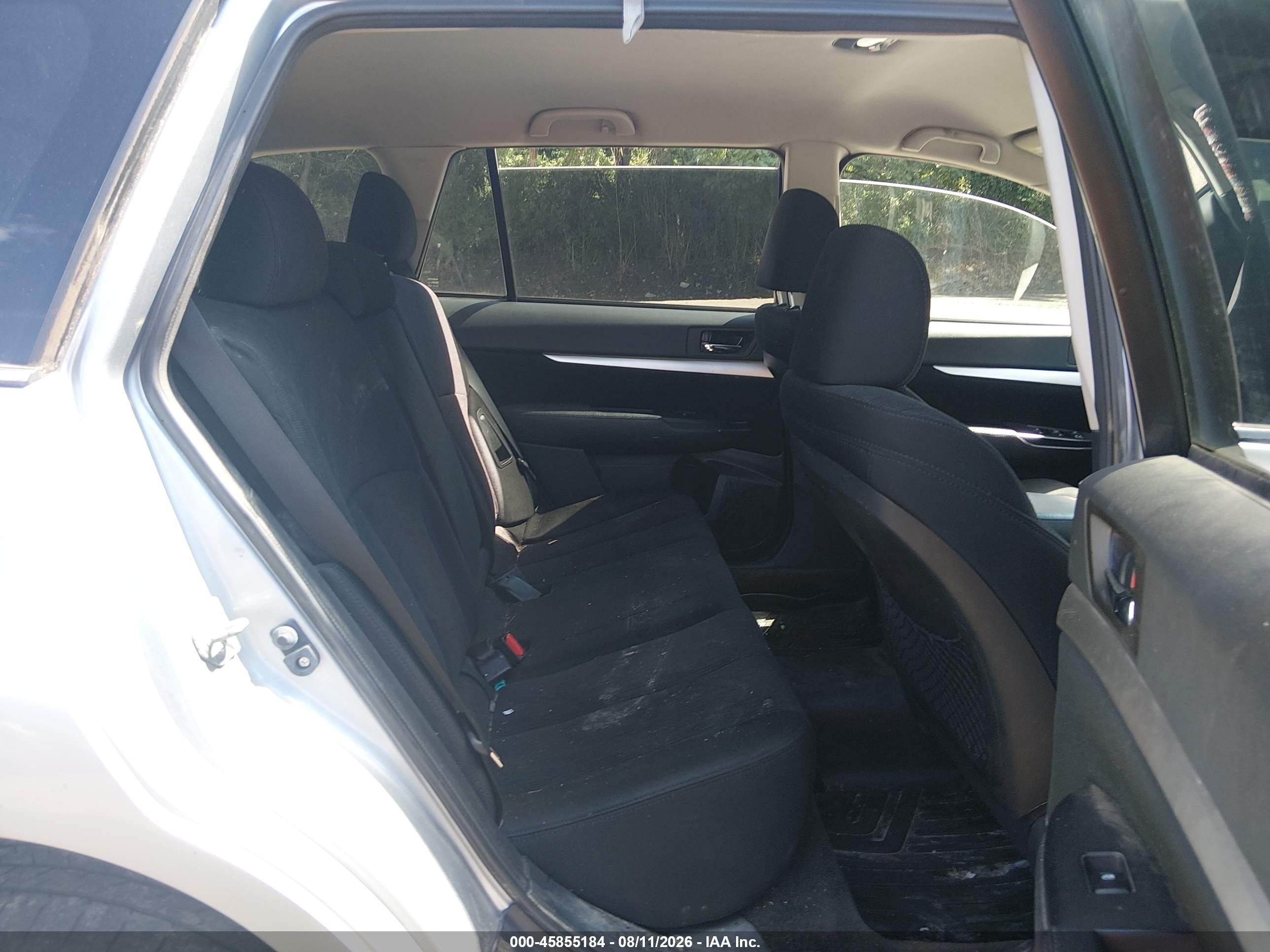 2013 Subaru Outback 2.5i Premium Silver vin: 4S4BRBCC5D3304263