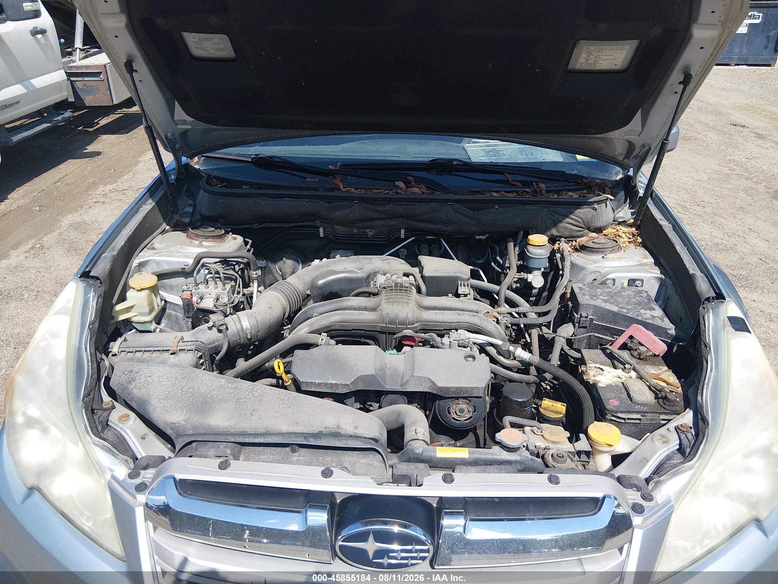 2013 Subaru Outback 2.5i Premium Silver vin: 4S4BRBCC5D3304263