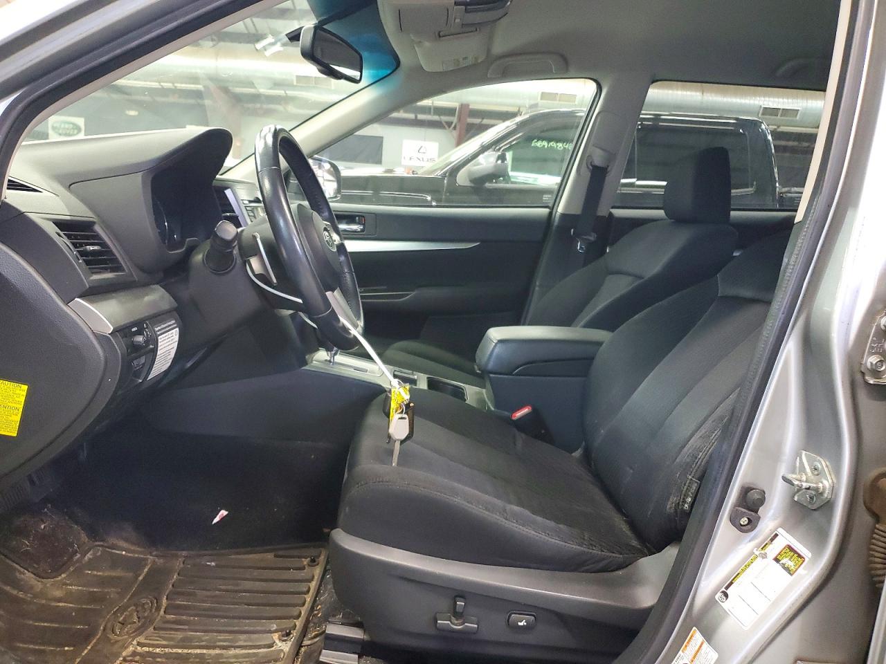 2011 Subaru Outback 2.5i Premium Silver vin: 4S4BRBCC6B3325555