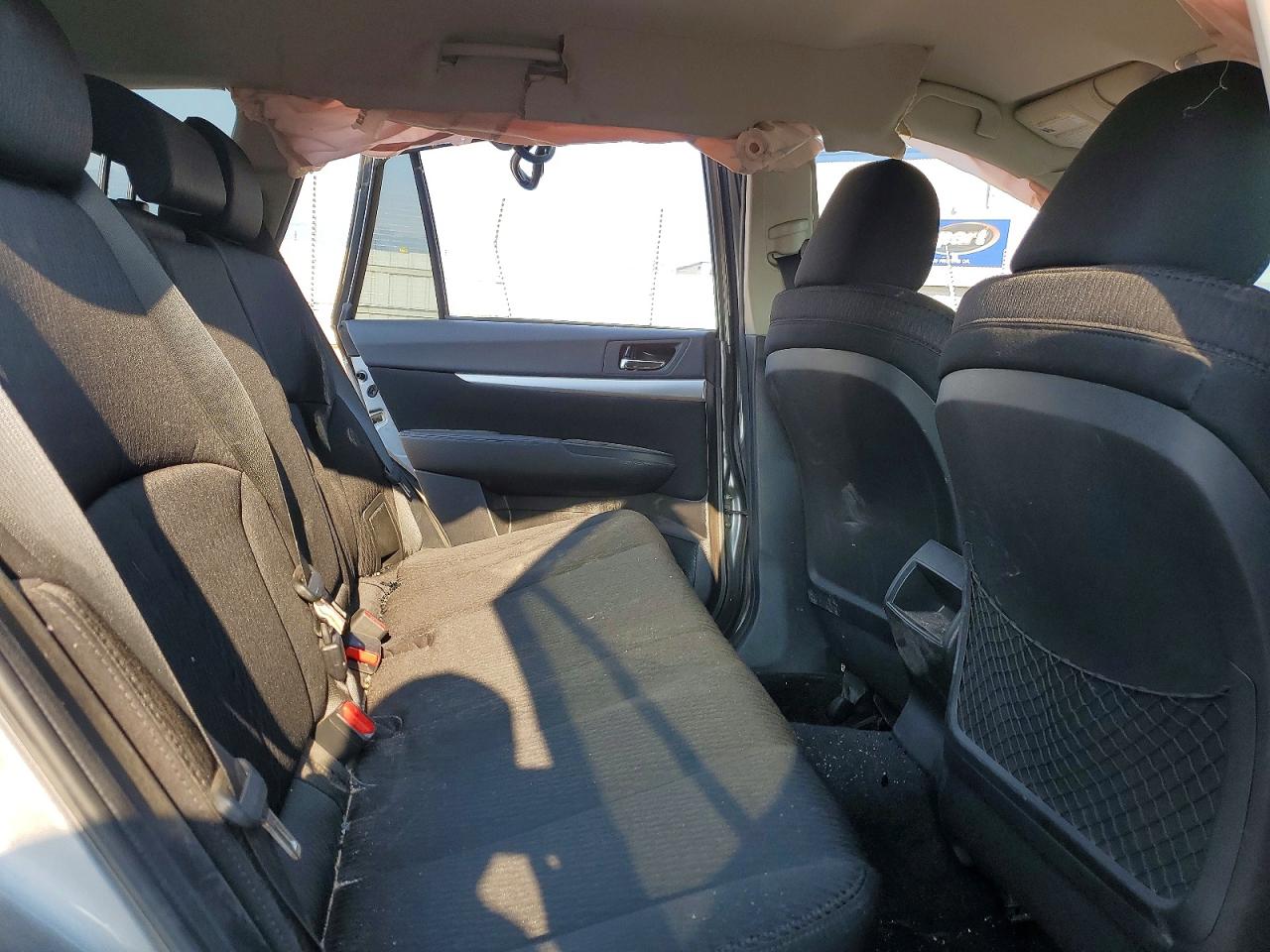 2011 Subaru Outback 2.5i Premium Silver vin: 4S4BRBCC6B3334997