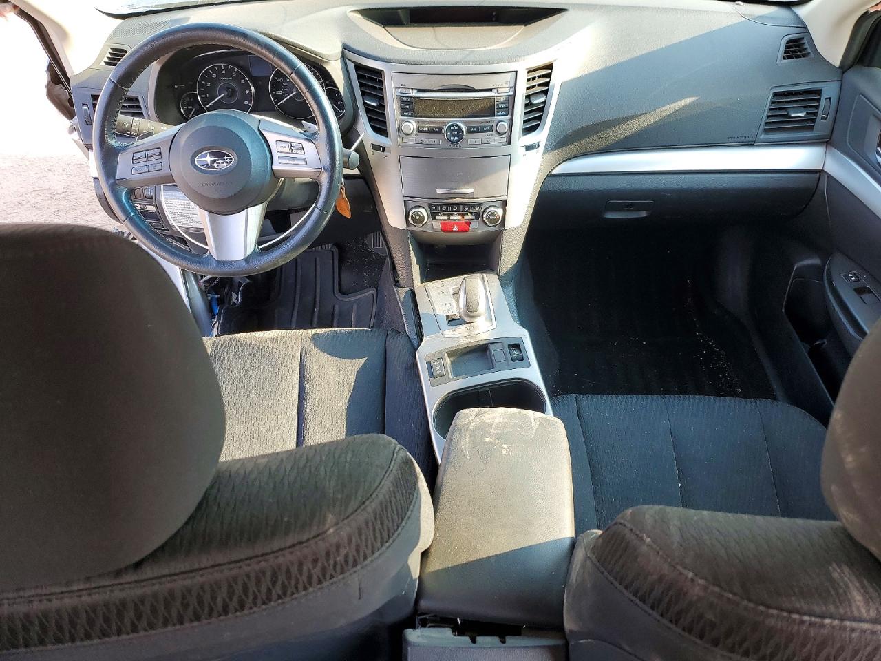 2011 Subaru Outback 2.5i Premium Silver vin: 4S4BRBCC6B3334997