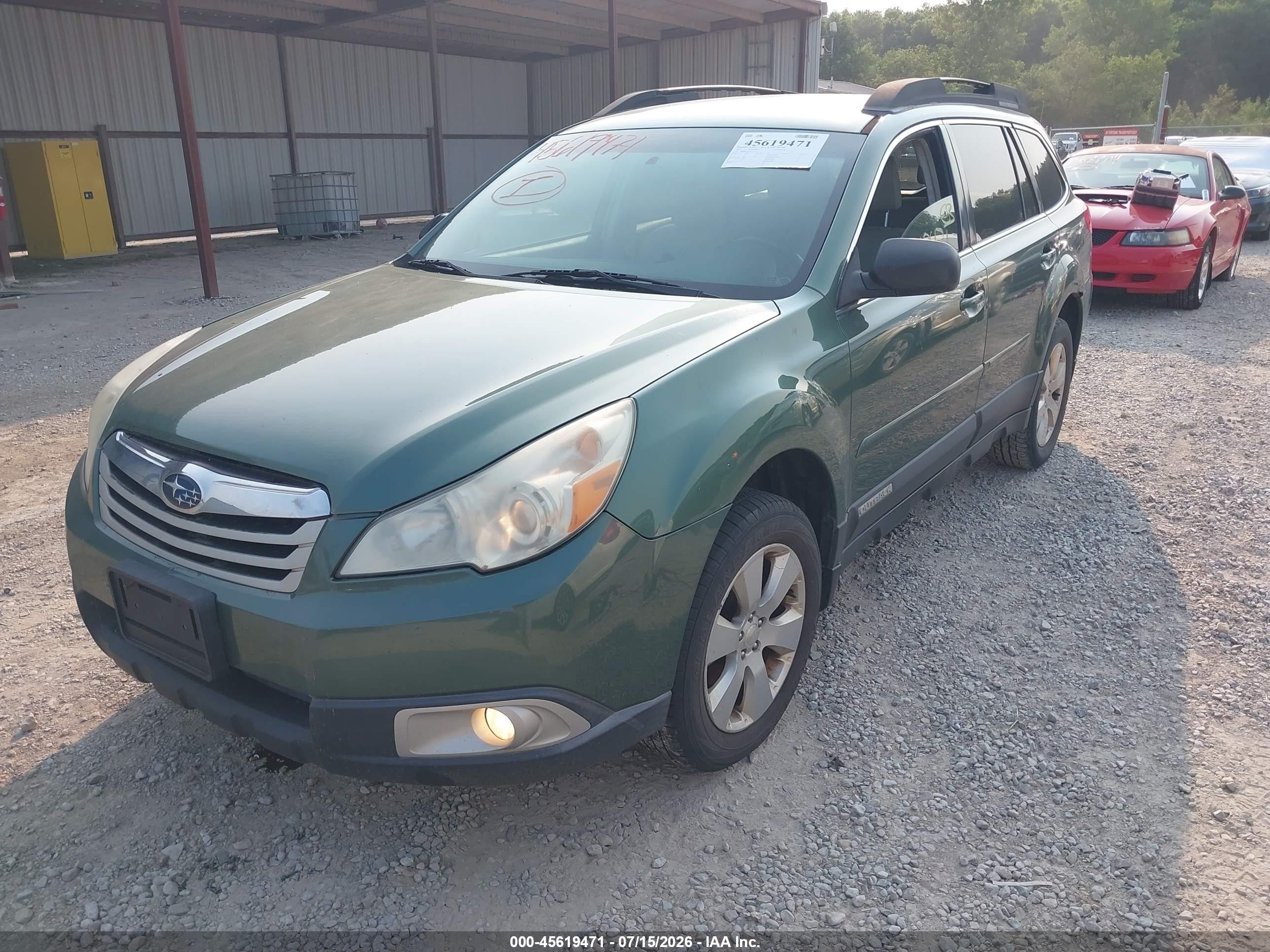 2011 Subaru Outback 2.5i Premium Green vin: 4S4BRBCC6B3391975