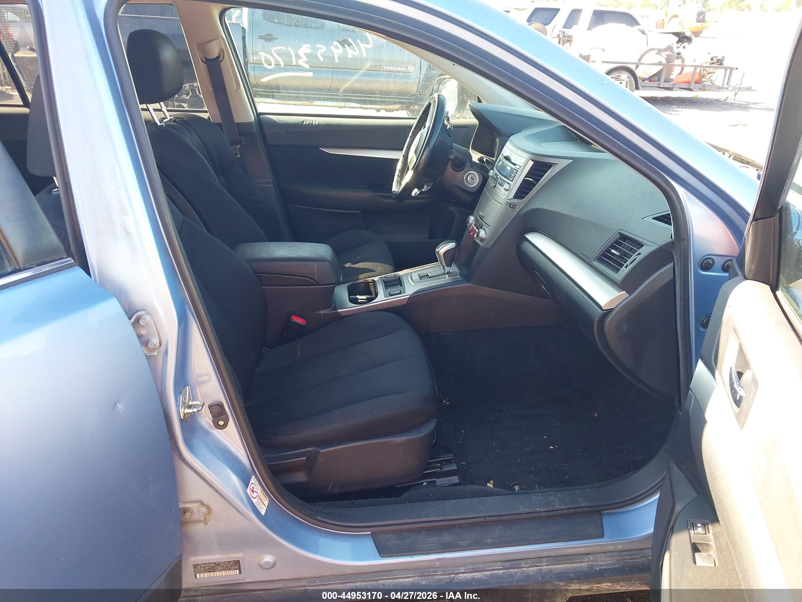 2011 Subaru Outback 2.5i Premium Blue vin: 4S4BRBCC6B3407074