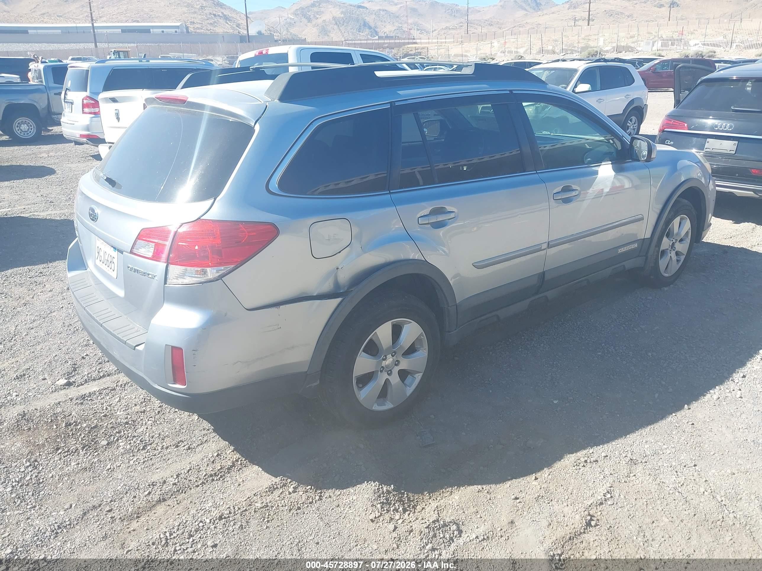 2012 Subaru Outback 2.5i Premium Gray vin: 4S4BRBCC6C1220947
