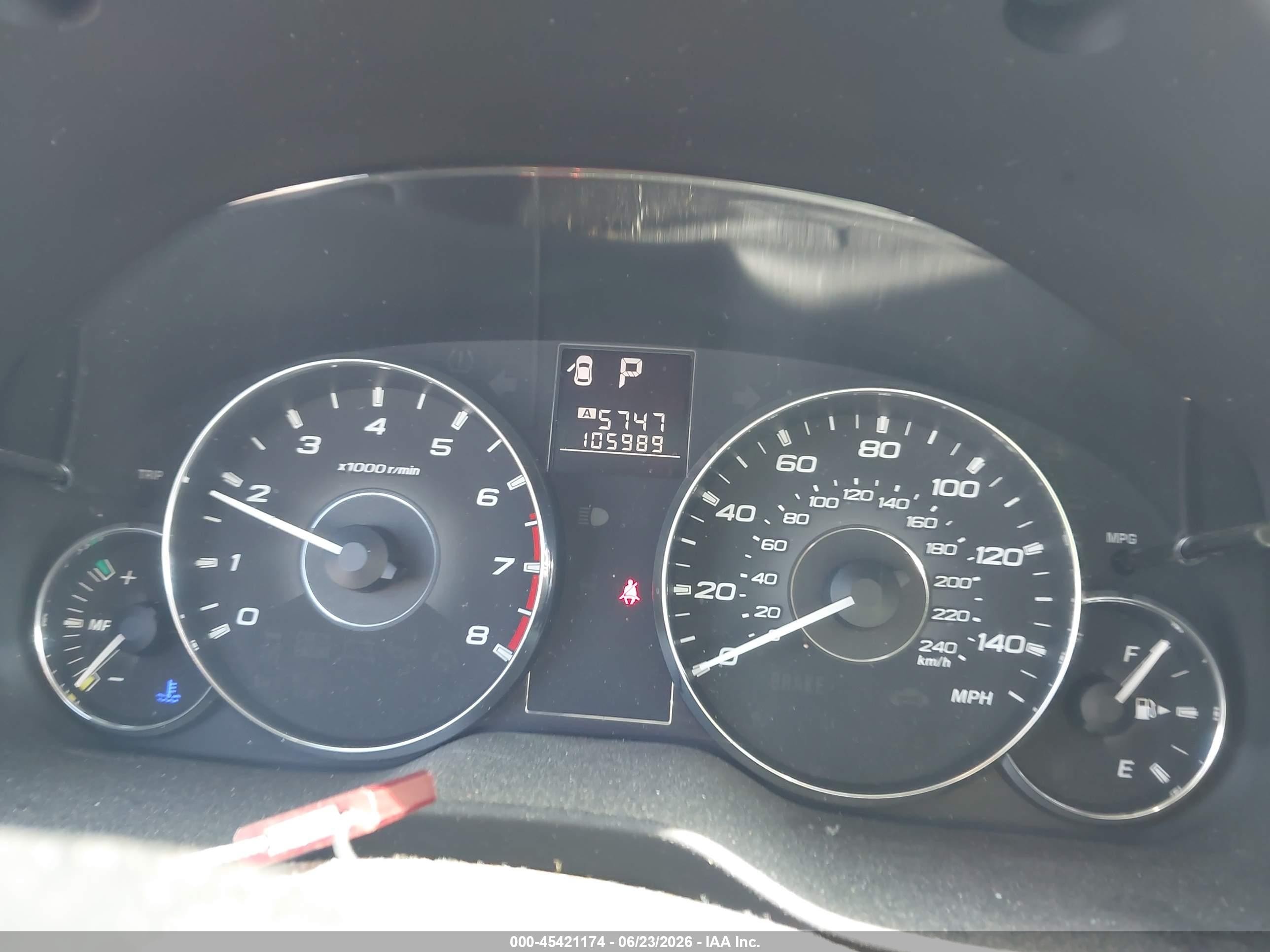 2012 Subaru Outback 2.5i Premium Белый vin: 4S4BRBCC6C3205529