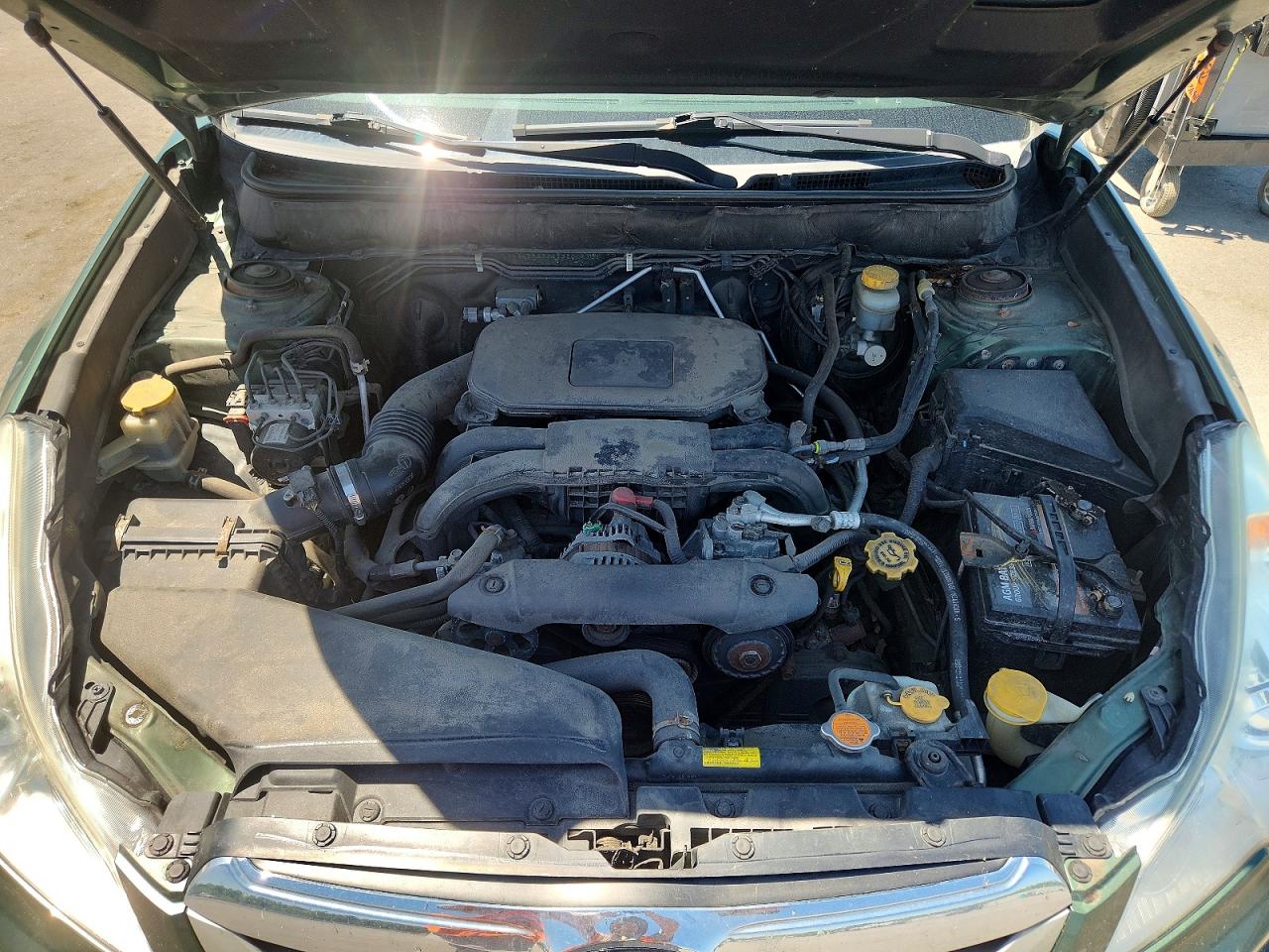 2012 Subaru Outback 2.5i Premium Зеленый vin: 4S4BRBCC6C3300933