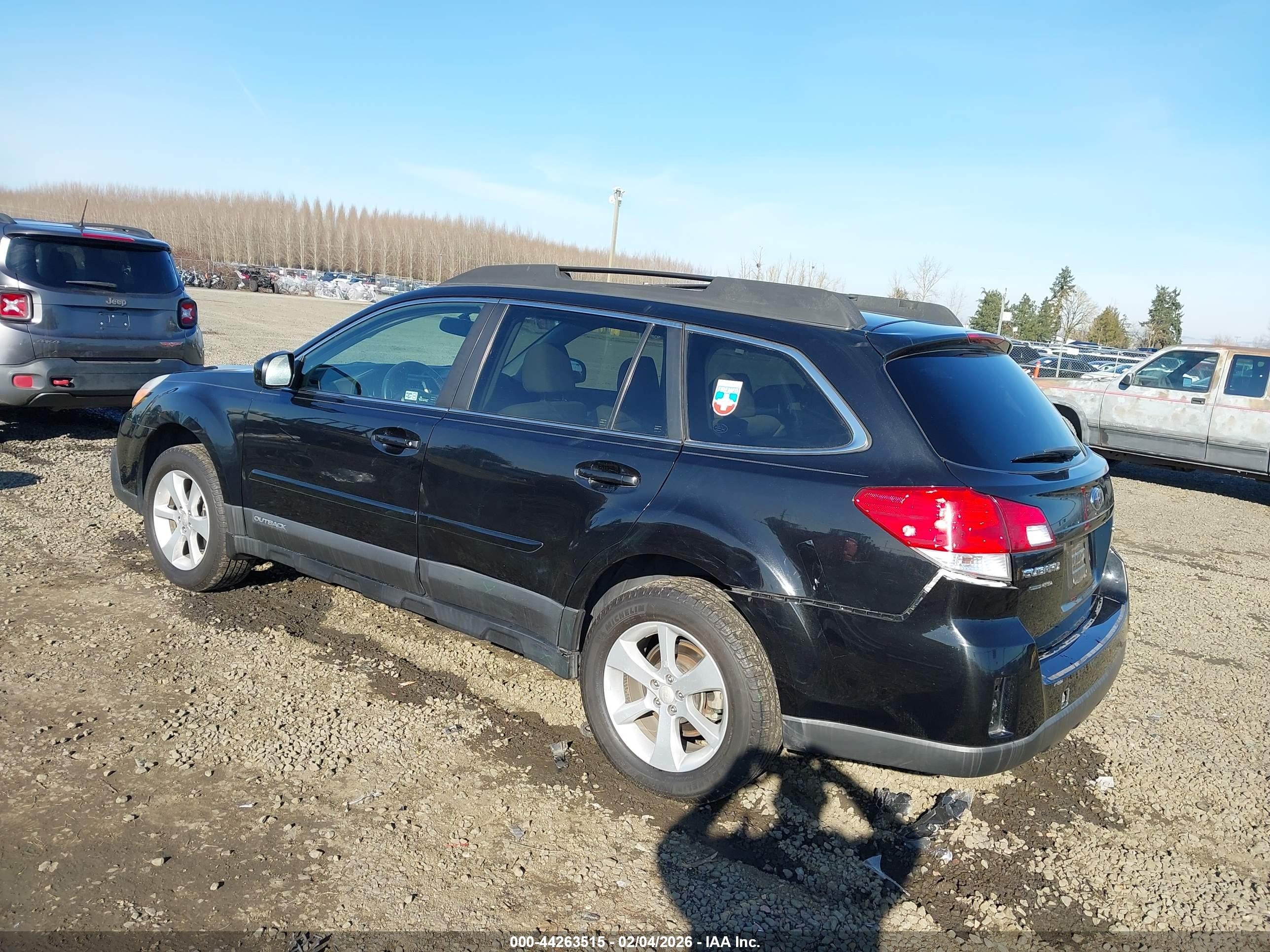 2013 Subaru Outback 2.5i Premium Black vin: 4S4BRBCC6D3206715