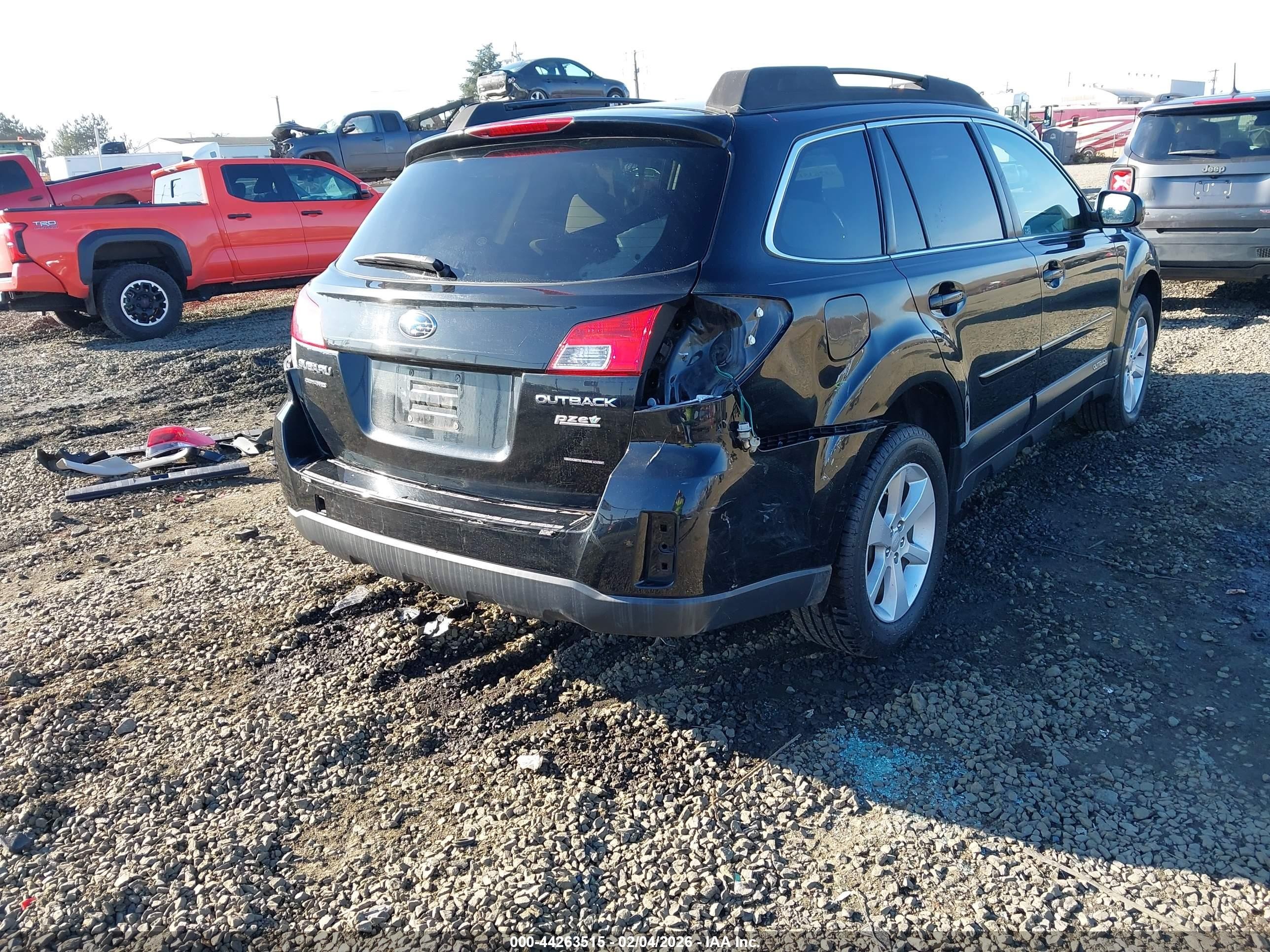 2013 Subaru Outback 2.5i Premium Black vin: 4S4BRBCC6D3206715
