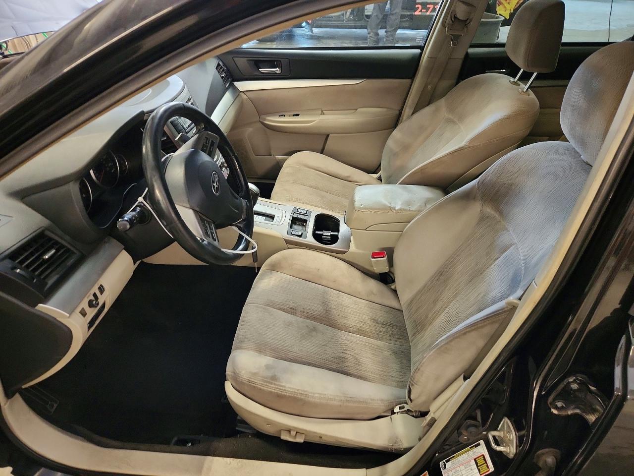 2013 Subaru Outback 2.5i Premium Black vin: 4S4BRBCC6D3215141