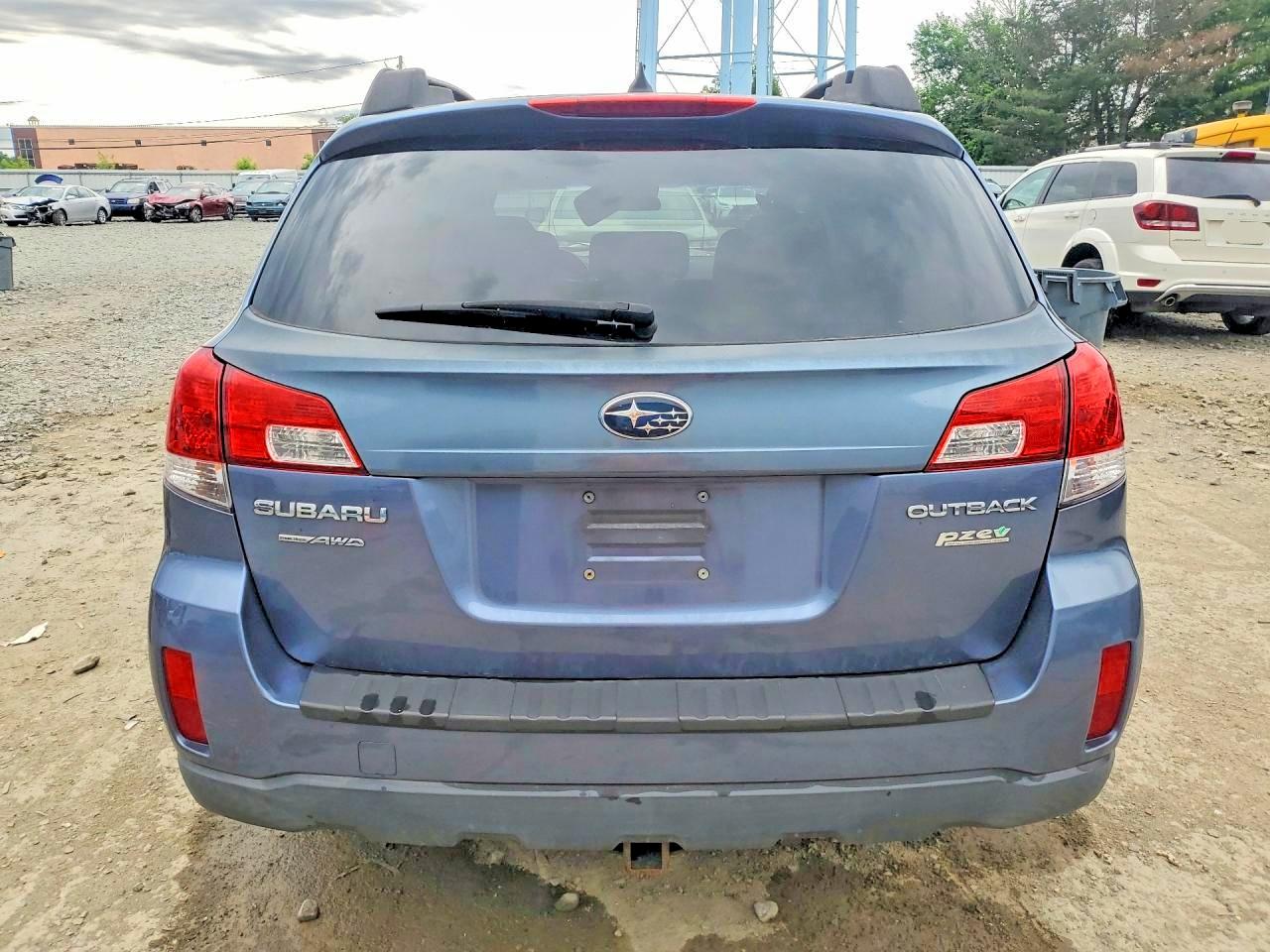 2014 Subaru Outback 2.5i Premium Blue vin: 4S4BRBCC6E3319159