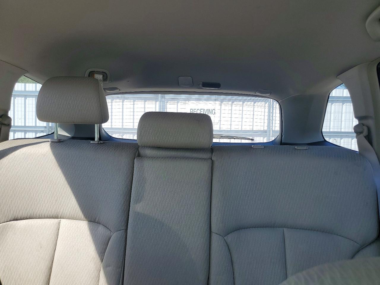 2010 Subaru Outback 2.5i Premium Green vin: 4S4BRBCC7A3330102