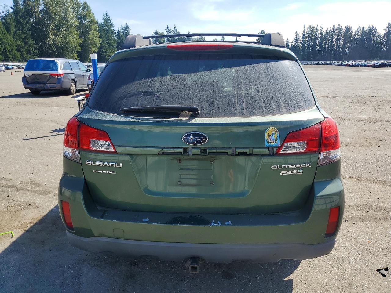 2010 Subaru Outback 2.5i Premium Green vin: 4S4BRBCC7A3330102
