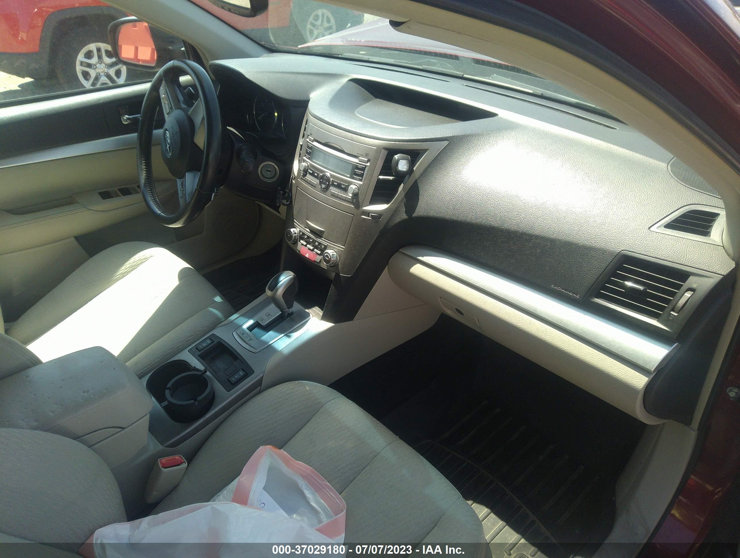 2011 Subaru Outback 2.5i Premium Red vin: 4S4BRBCC7B3328819