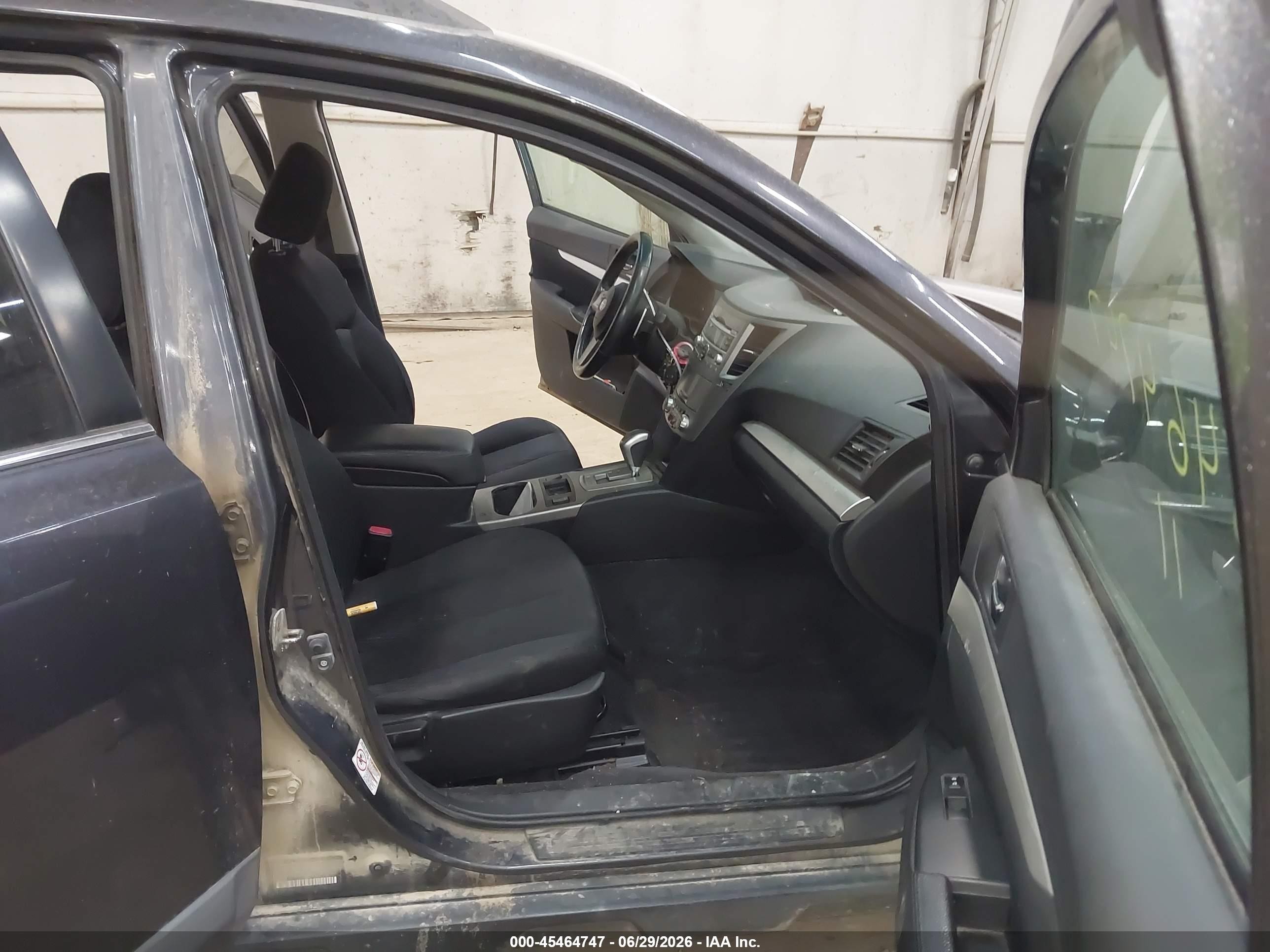 2011 Subaru Outback 2.5i Premium Gray vin: 4S4BRBCC7B3358287