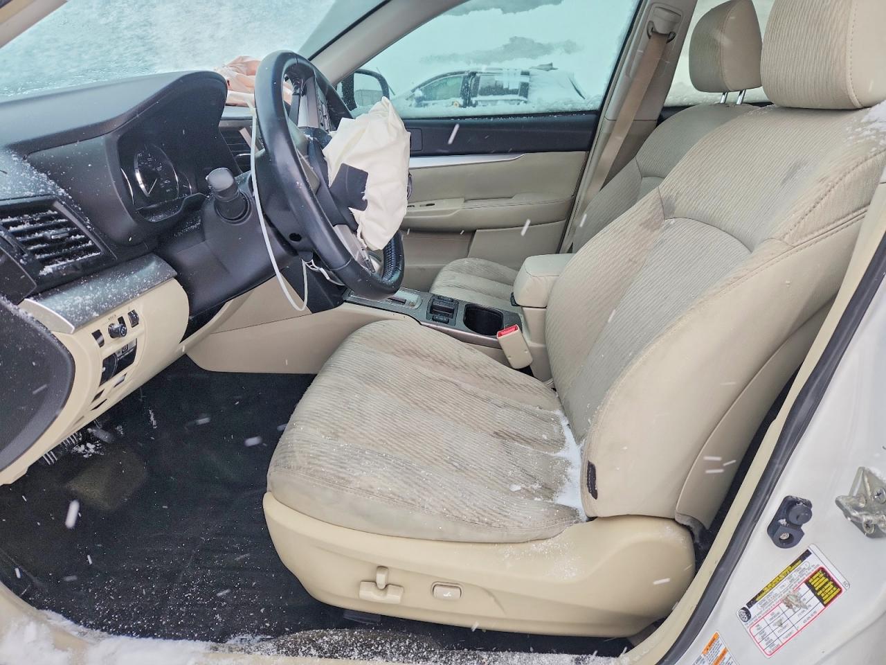 2011 Subaru Outback 2.5i Premium Белый vin: 4S4BRBCC7B3435059